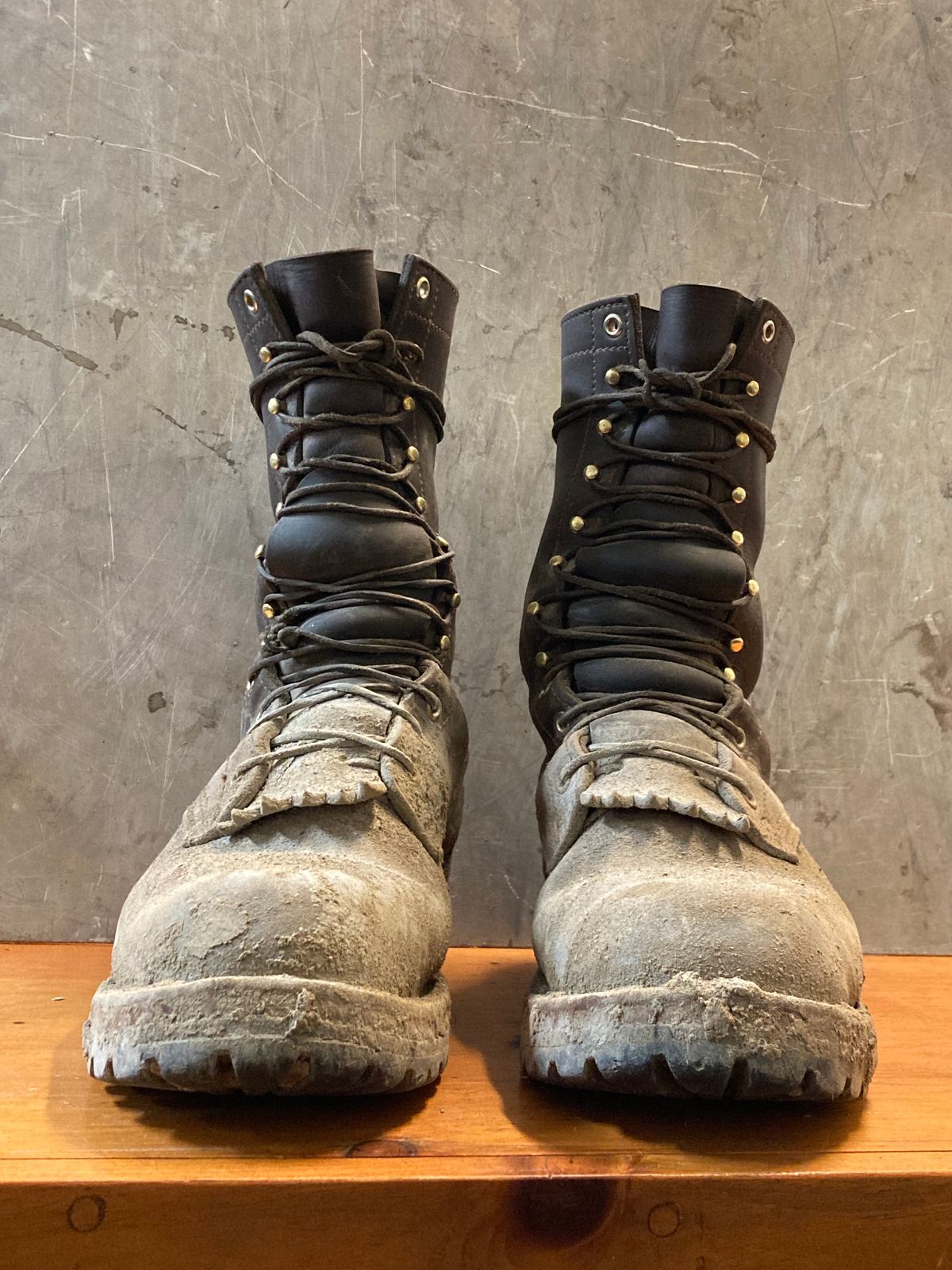 Photo by LowUFO on October 10, 2023 of the Nicks BuilderPro in Seidel 1964 Walnut Roughout.