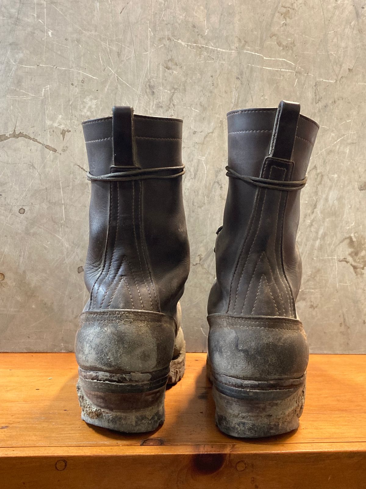 Photo by LowUFO on October 10, 2023 of the Nicks BuilderPro in Seidel 1964 Walnut Roughout.