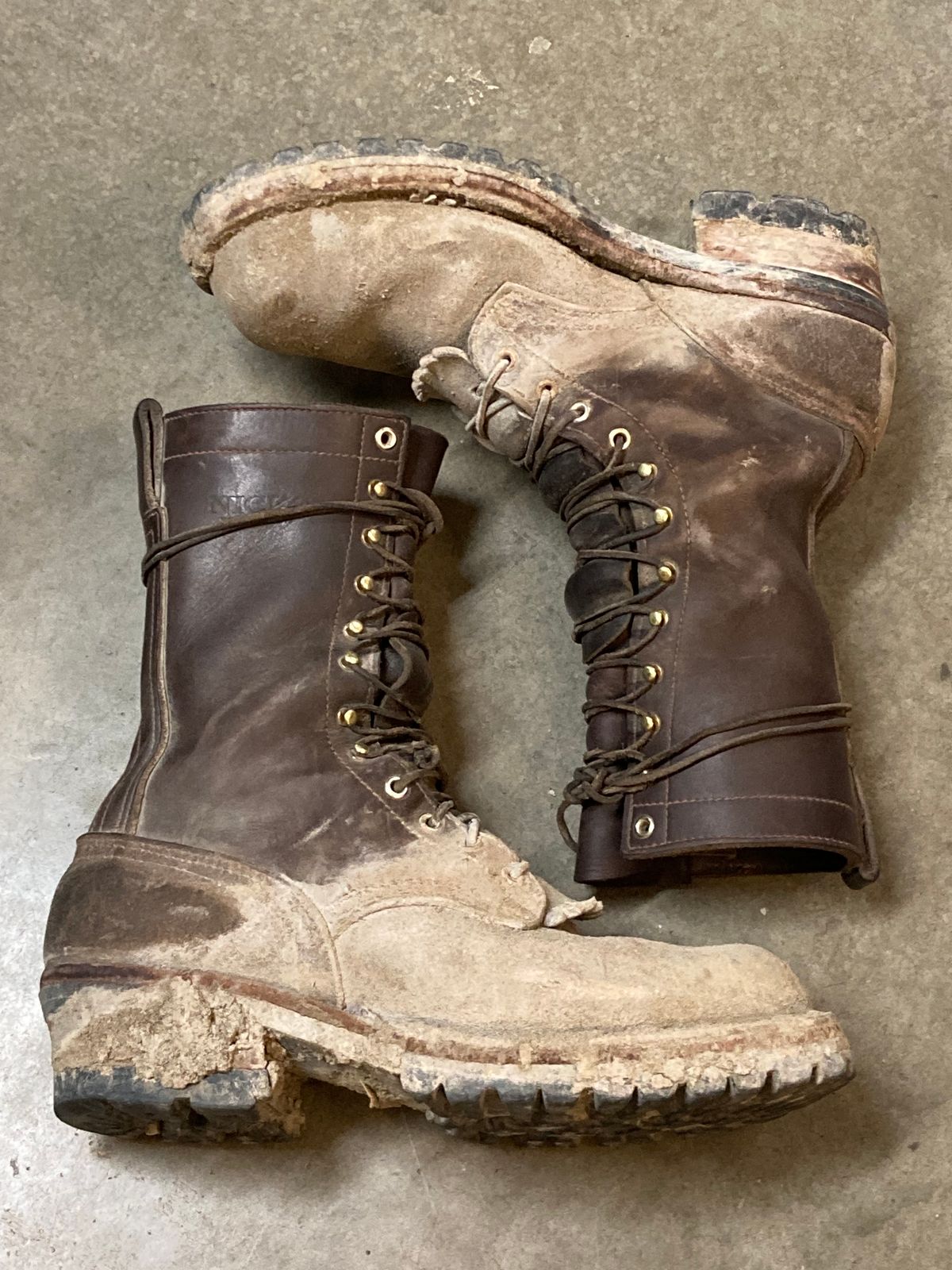 Photo by LowUFO on October 10, 2023 of the Nicks BuilderPro in Seidel 1964 Walnut Roughout.