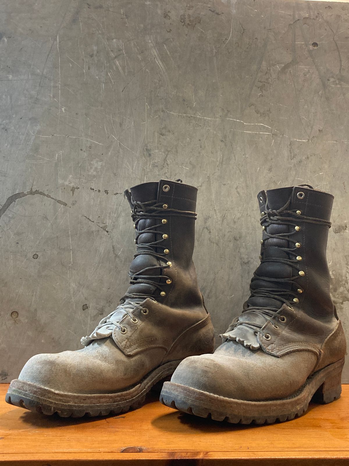 Photo by LowUFO on October 14, 2023 of the Nicks BuilderPro in Seidel 1964 Walnut Roughout.
