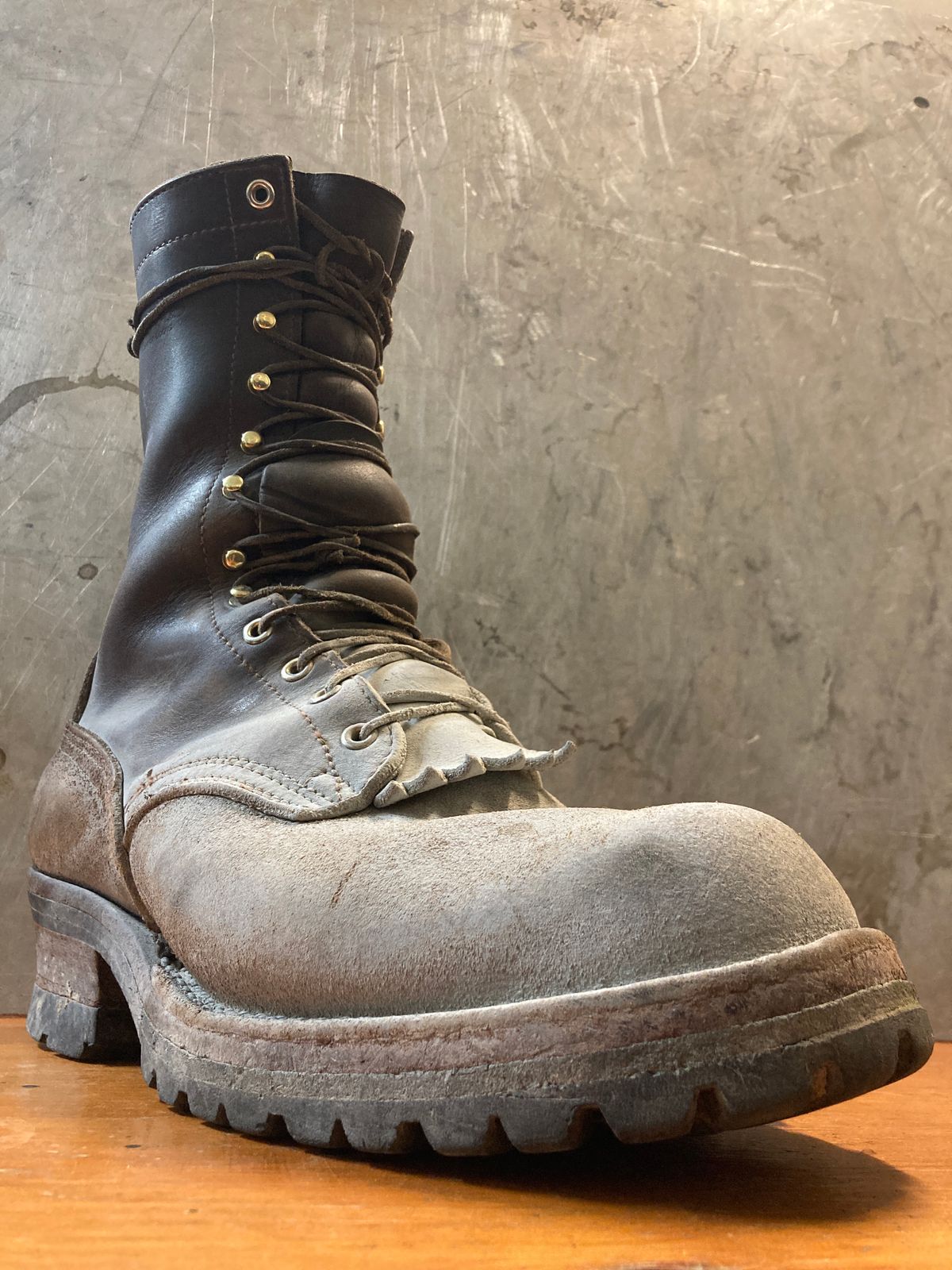 Photo by LowUFO on October 14, 2023 of the Nicks BuilderPro in Seidel 1964 Walnut Roughout.