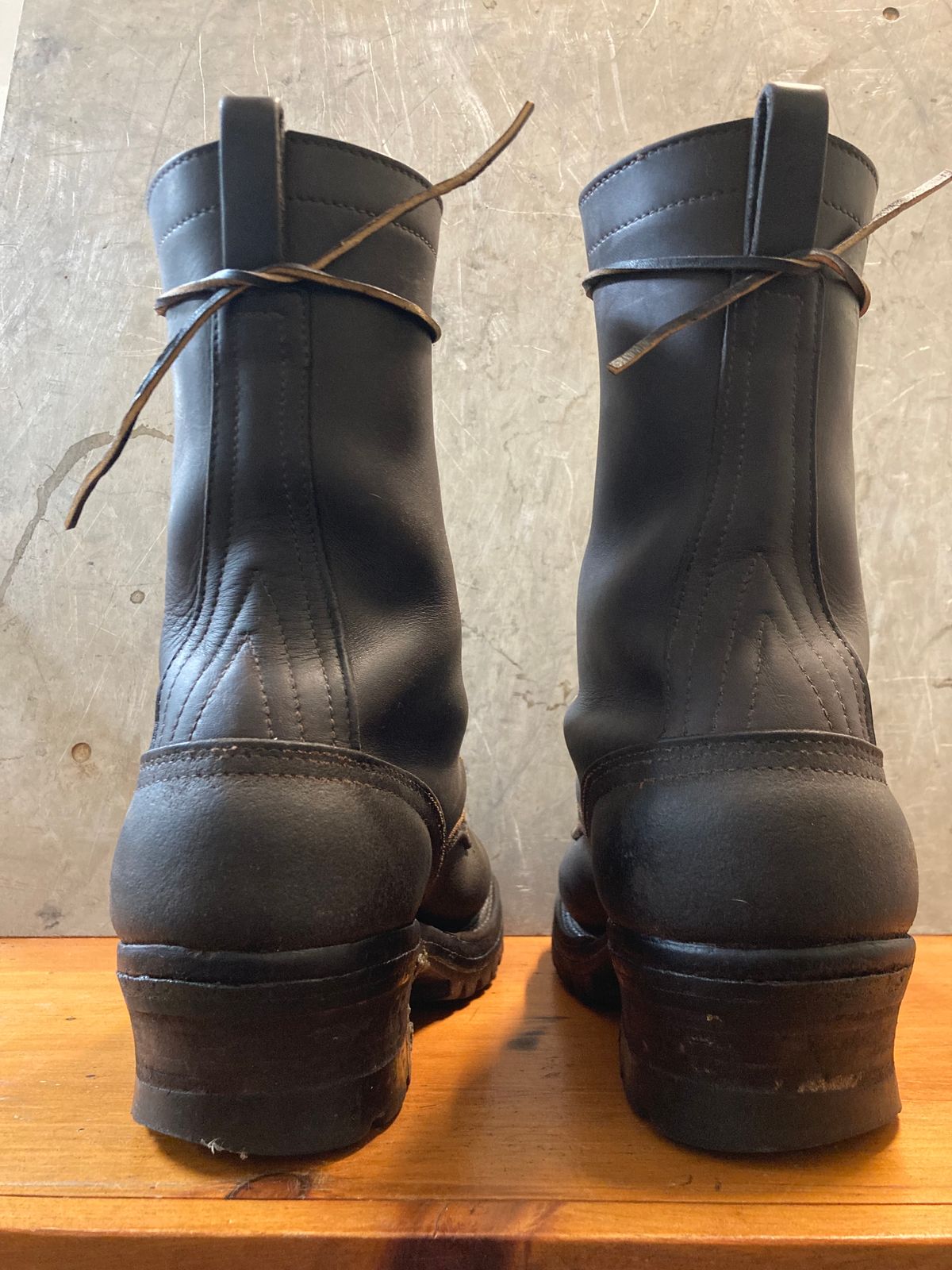 Photo by LowUFO on October 22, 2023 of the Nicks BuilderPro in Seidel 1964 Walnut Roughout.