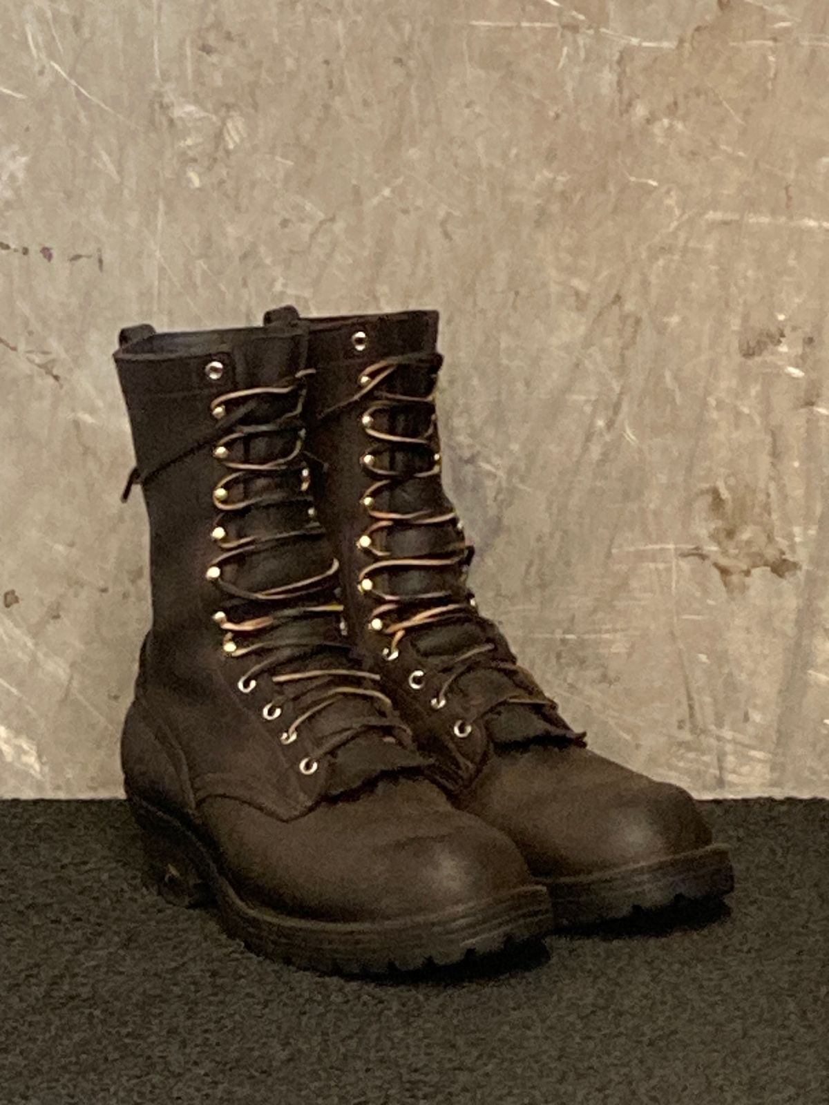 Photo by LowUFO on October 22, 2023 of the Nicks BuilderPro in Seidel 1964 Walnut Roughout.