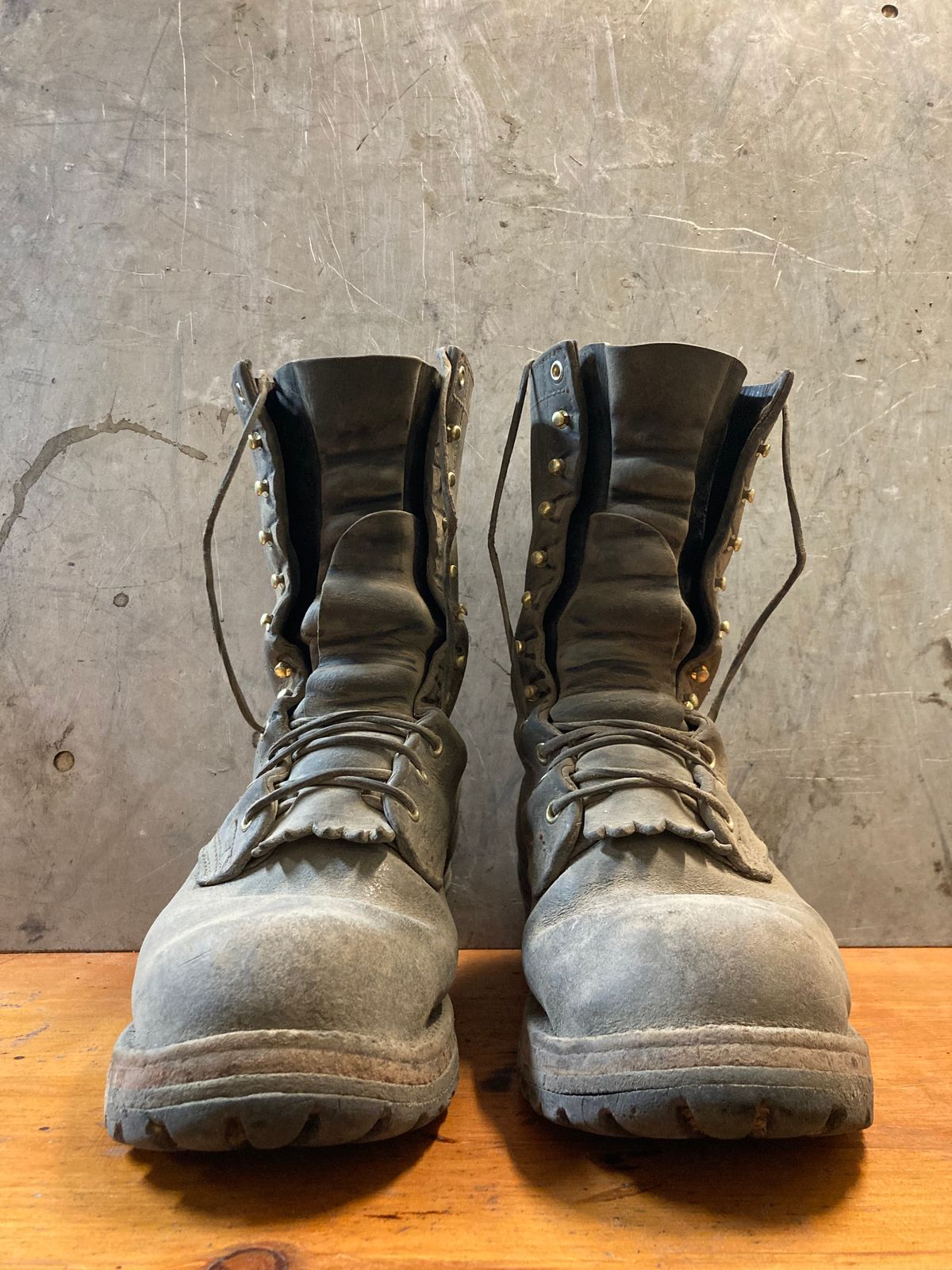 Photo by LowUFO on November 5, 2025 of the Nicks BuilderPro in Seidel 1964 Walnut Roughout.