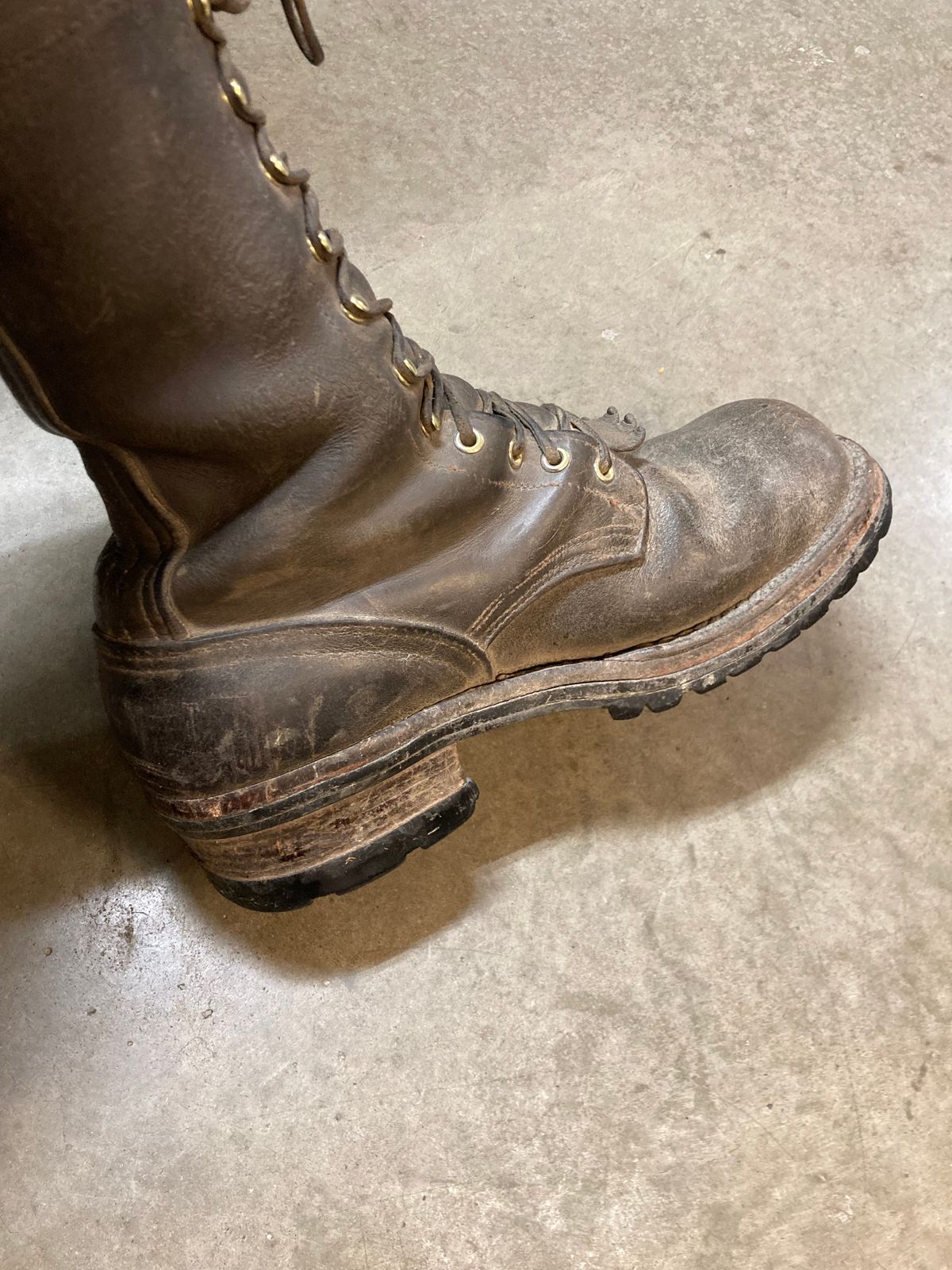 Photo by LowUFO on November 25, 2025 of the Nicks BuilderPro in Seidel 1964 Walnut Roughout.