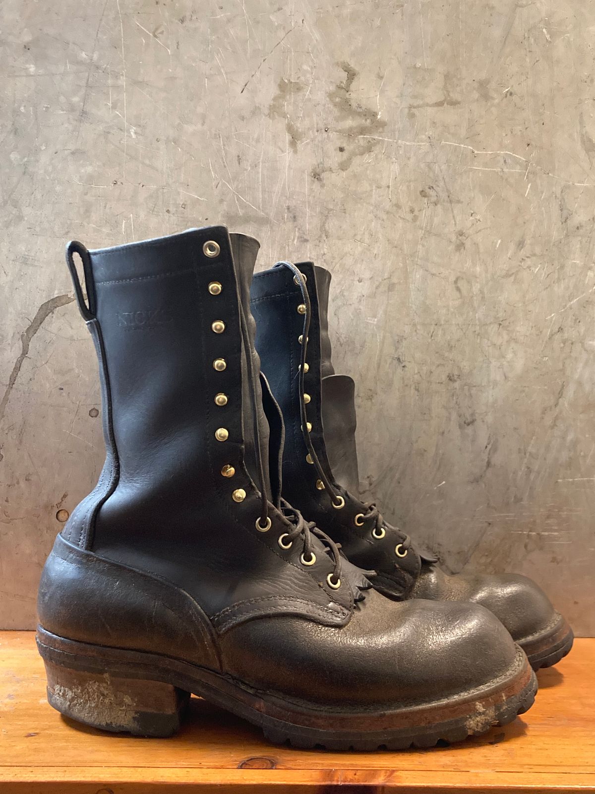 Photo by LowUFO on December 5, 2025 of the Nicks BuilderPro in Seidel 1964 Walnut Roughout.