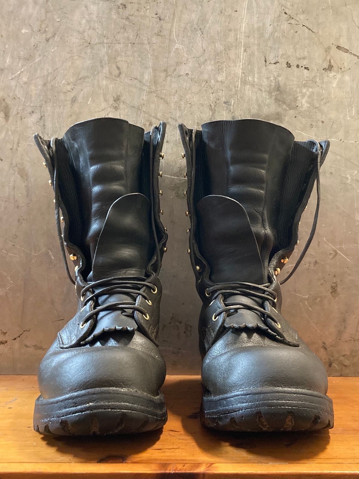 Photo by LowUFO on February 24, 2026 of the Nicks BuilderPro in Seidel 1964 Walnut Roughout.