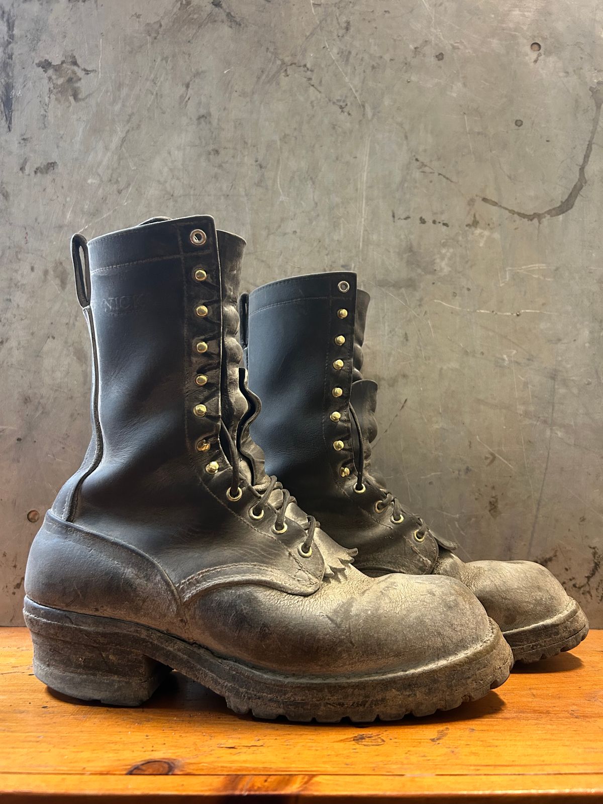 Photo by LowUFO on April 4, 2026 of the Nicks BuilderPro in Seidel 1964 Walnut Roughout.