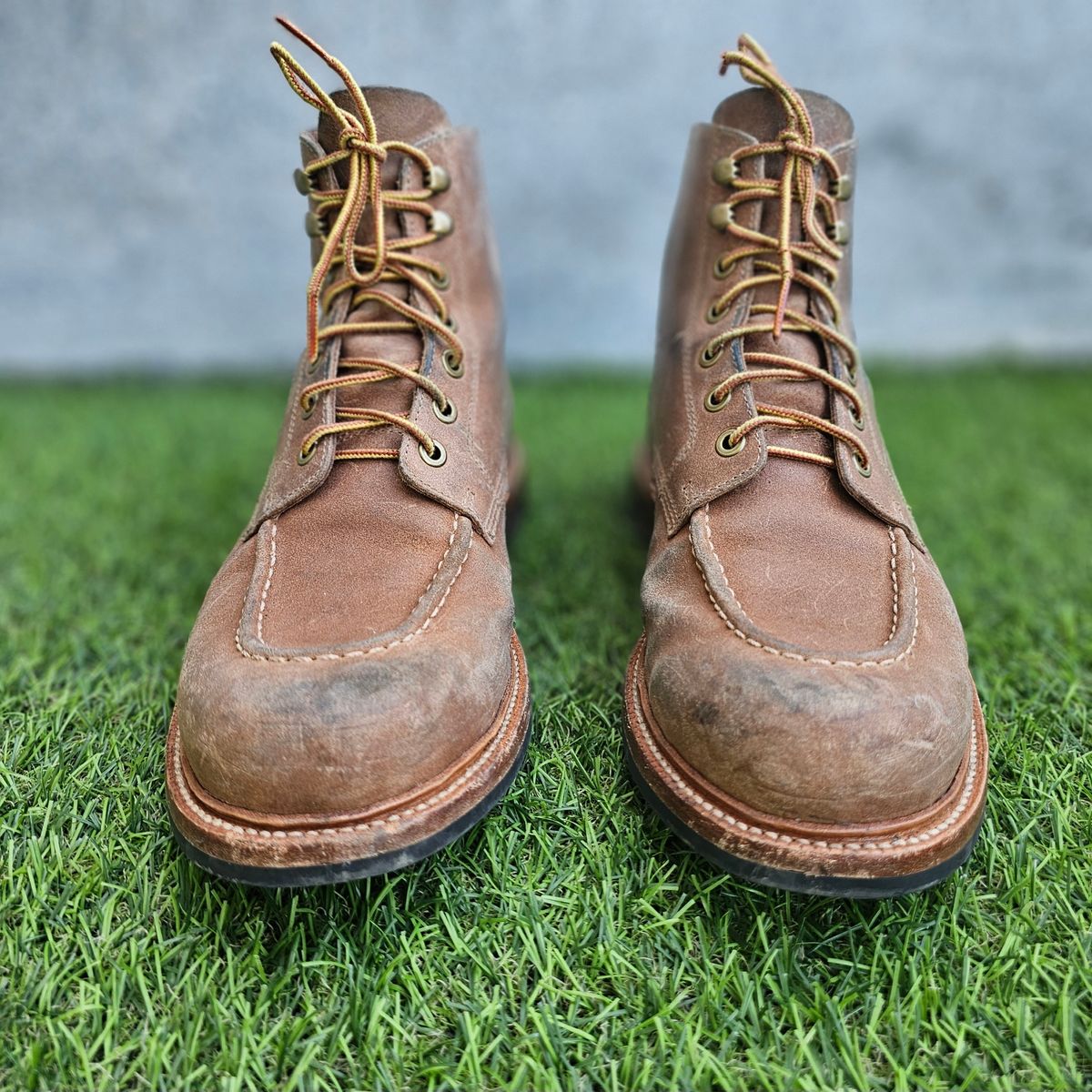 Photo by nutztee on November 5, 2024 of the Grant Stone Brass Boot in C.F. Stead Natural Waxy Commander Suede.