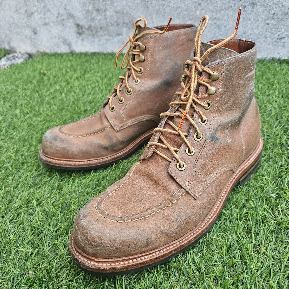 Photo by nutztee on December 1, 2024 of the Grant Stone Brass Boot in C.F. Stead Natural Waxy Commander Suede.