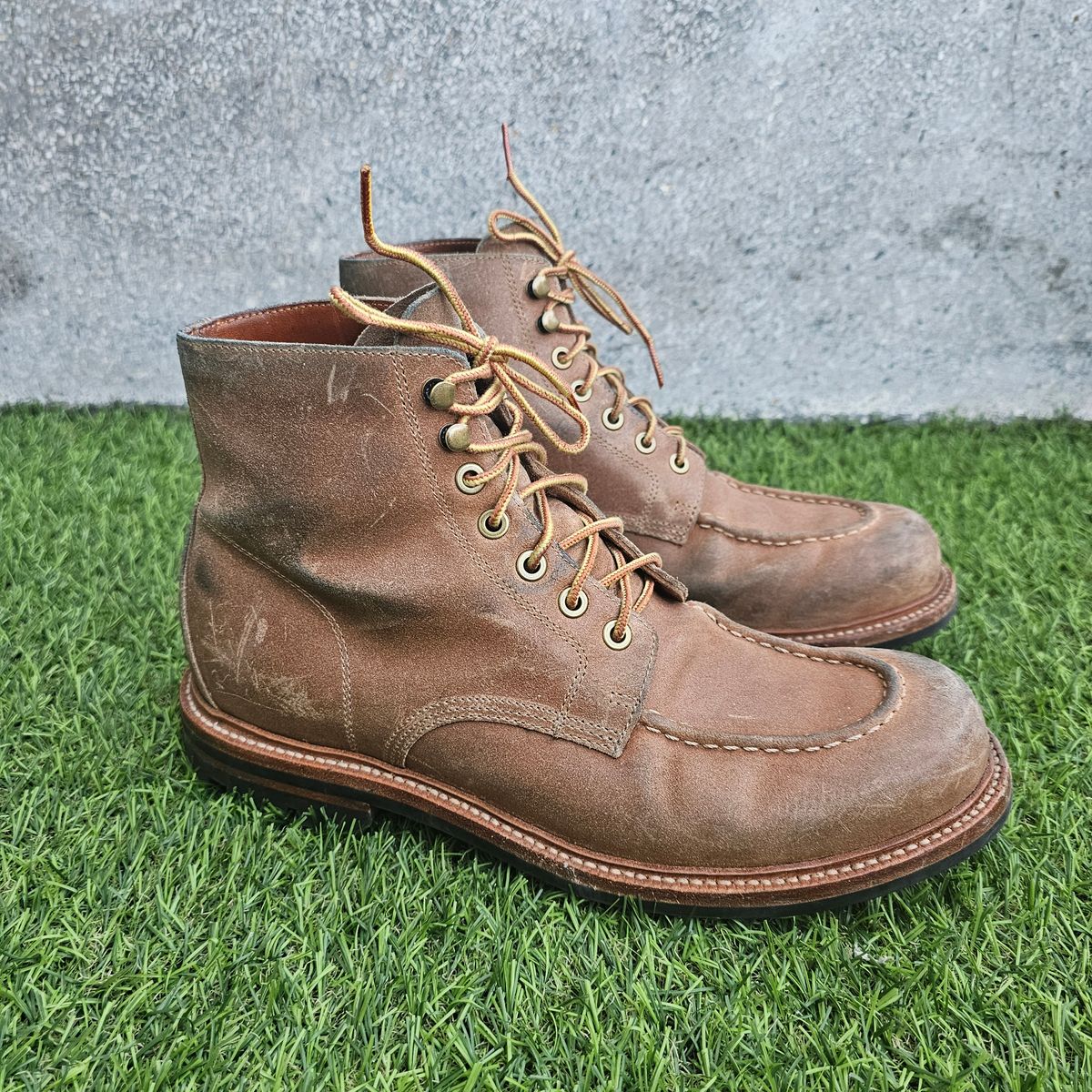 Photo by nutztee on December 1, 2024 of the Grant Stone Brass Boot in C.F. Stead Natural Waxy Commander Suede.