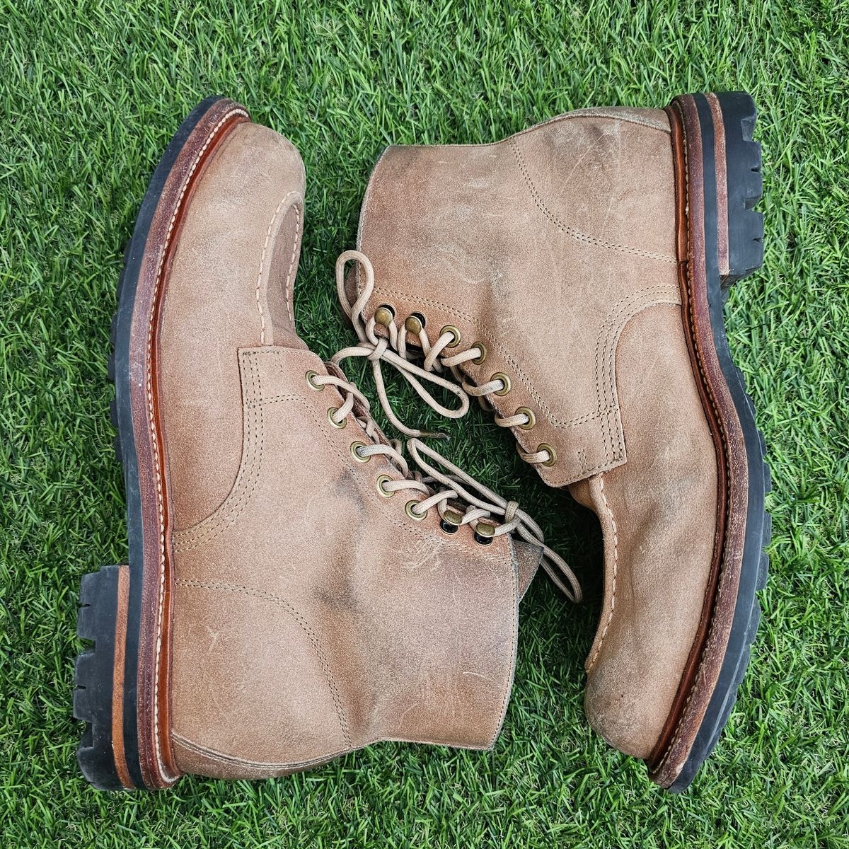 Photo by nutztee on January 4, 2025 of the Grant Stone Brass Boot in C.F. Stead Natural Waxy Commander Suede.