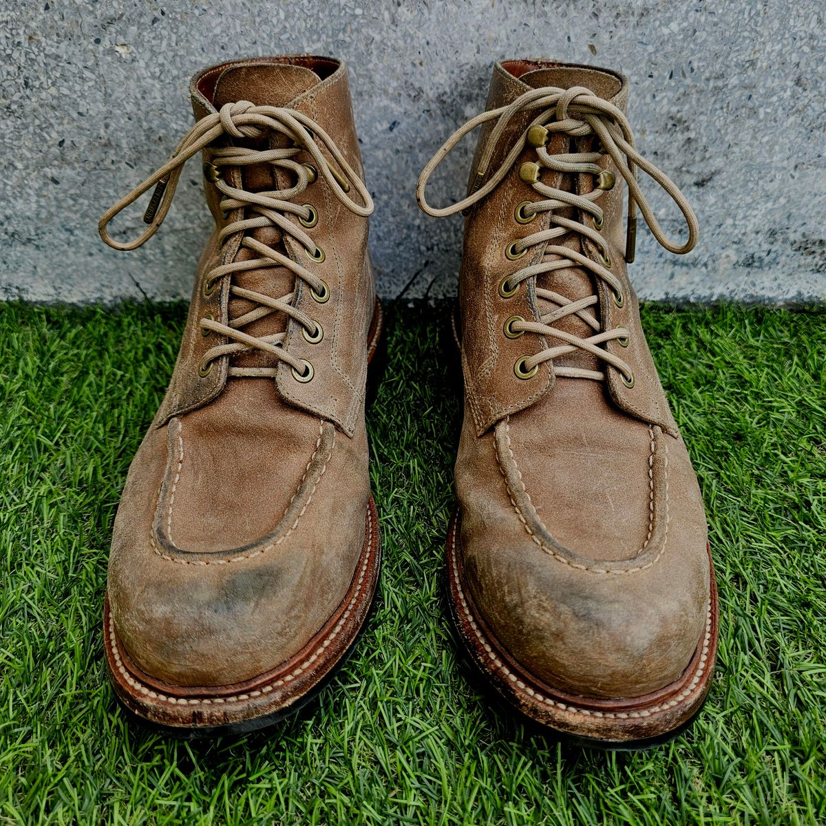 Photo by nutztee on February 2, 2025 of the Grant Stone Brass Boot in C.F. Stead Natural Waxy Commander Suede.