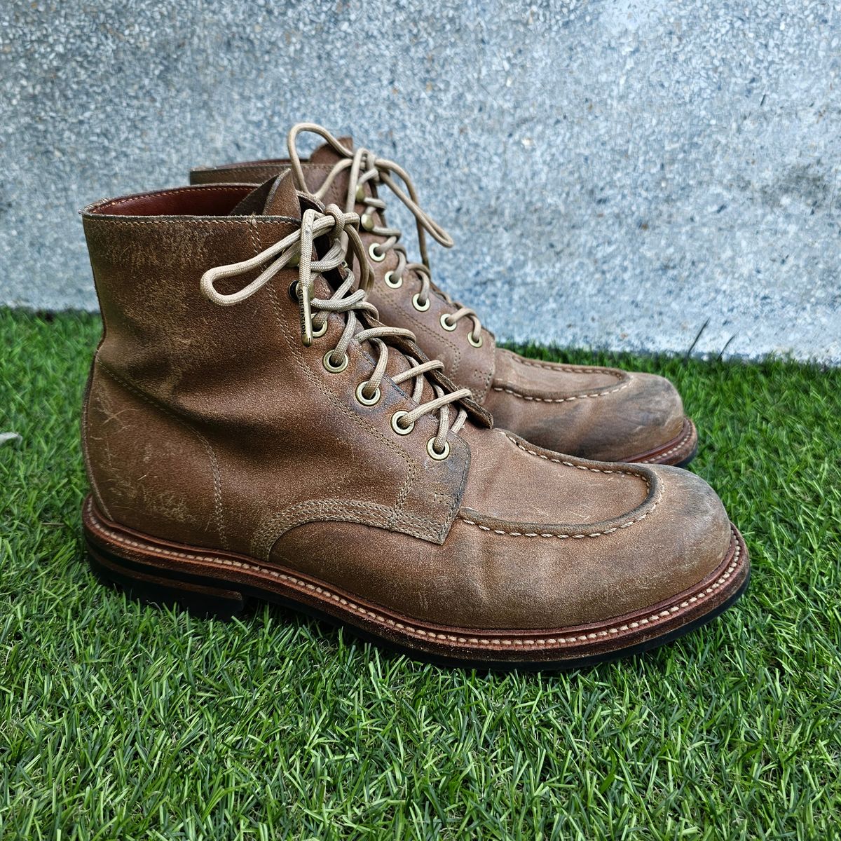 Photo by nutztee on March 2, 2025 of the Grant Stone Brass Boot in C.F. Stead Natural Waxy Commander Suede.