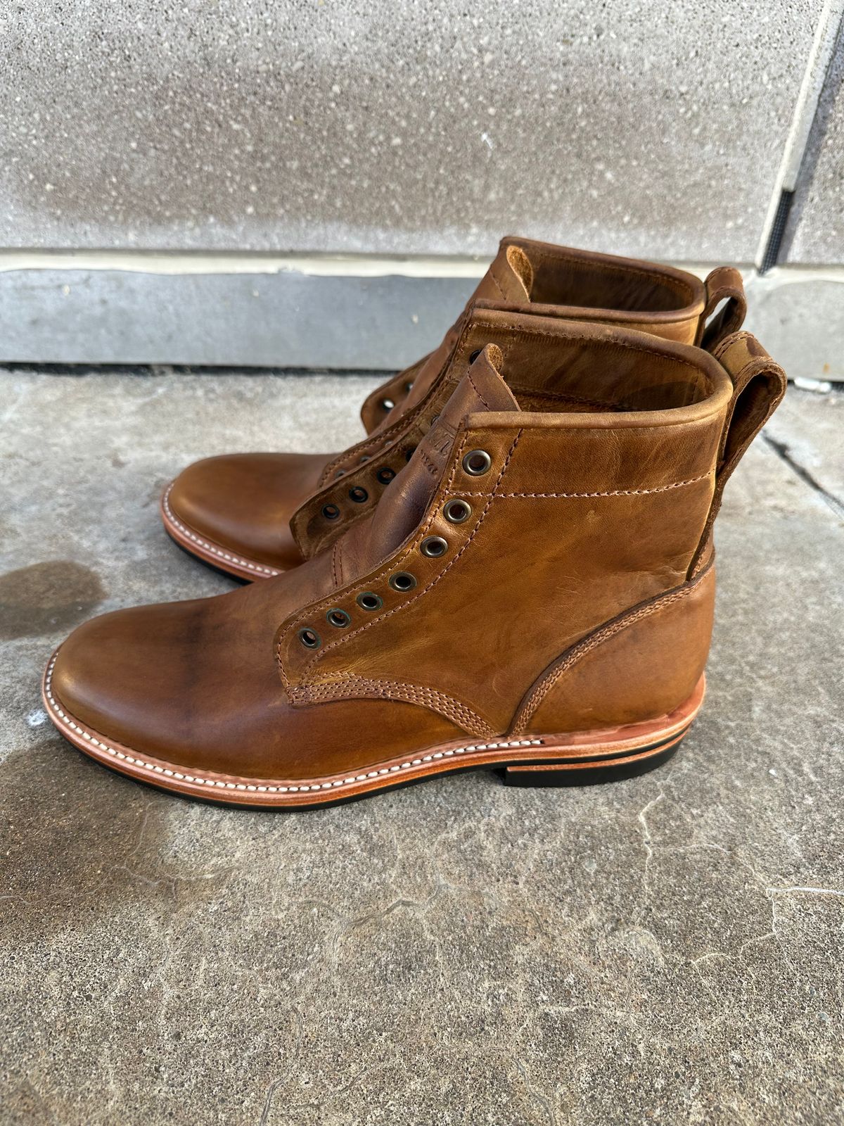 Photo by n_1n on November 2, 2024 of the Dayton Boots Service Boot in Brown Pullup.