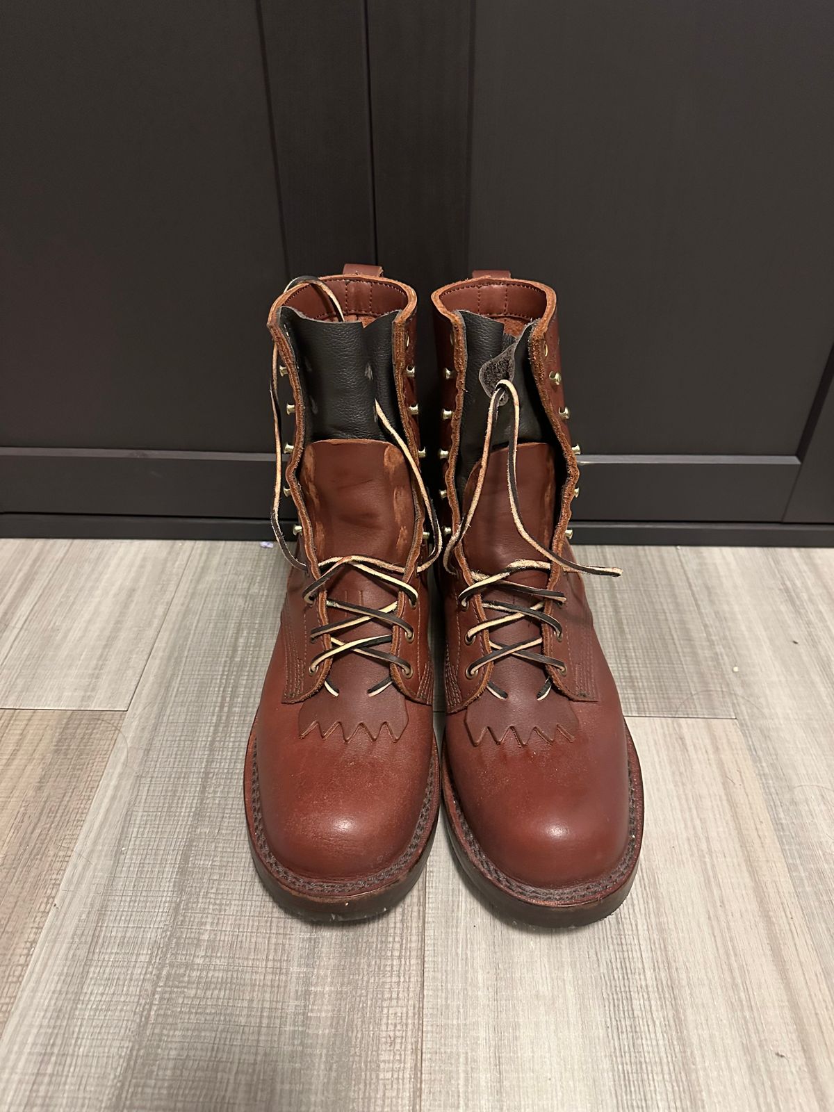 Photo by n_1n on December 6, 2024 of the JK Boots Harvester in Seidel Redwood Oil Tan.