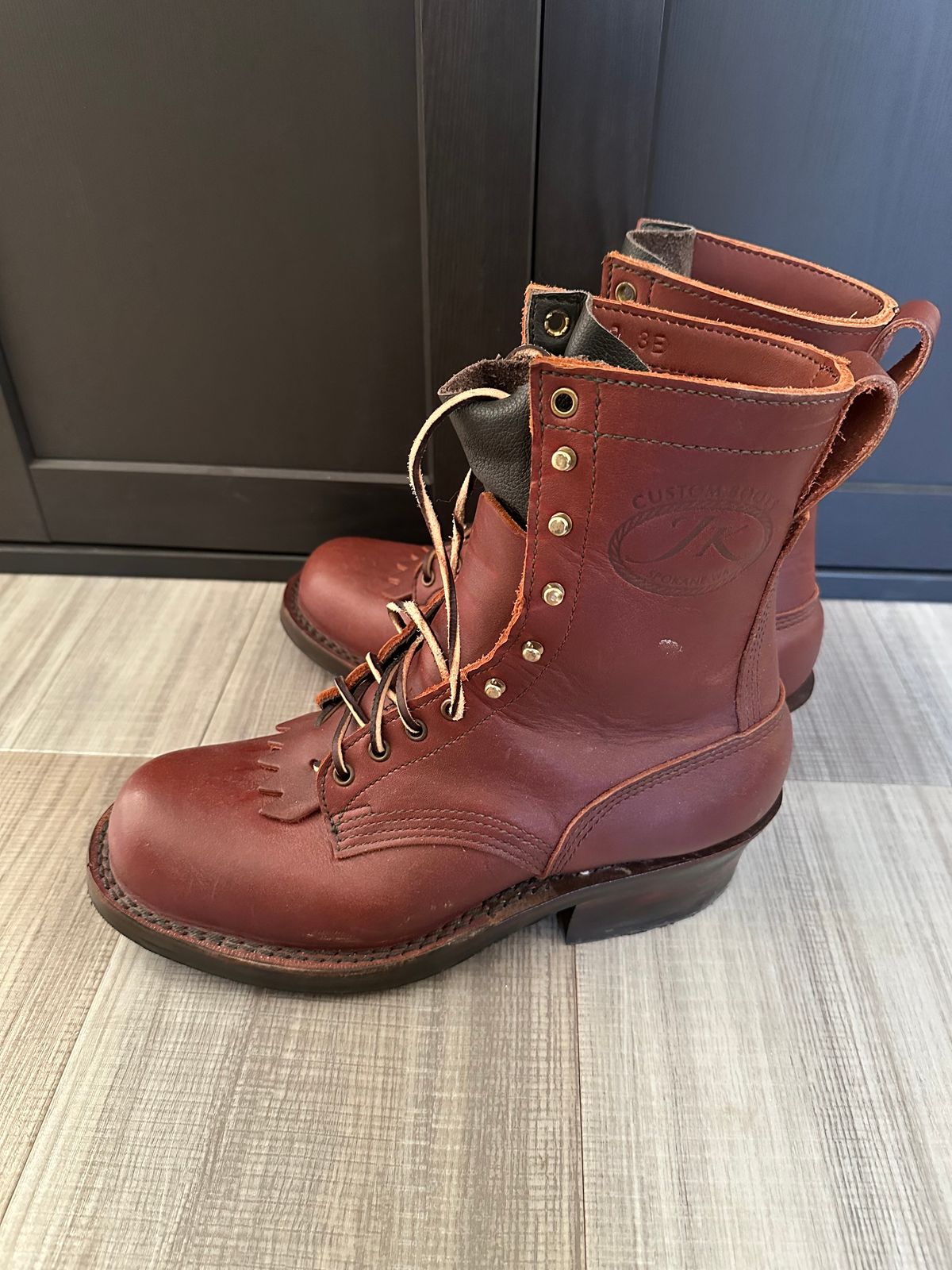 Photo by n_1n on February 5, 2025 of the JK Boots Harvester in Seidel Redwood Oil Tan.