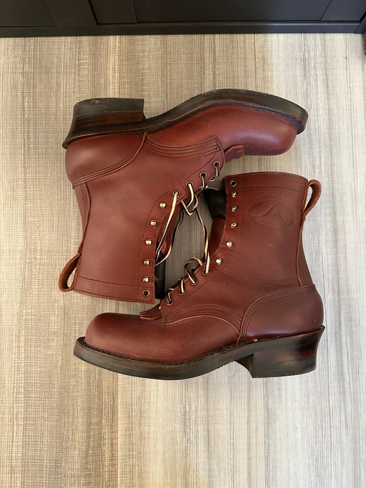Photo by n_1n on February 5, 2025 of the JK Boots Harvester in Seidel Redwood Oil Tan.