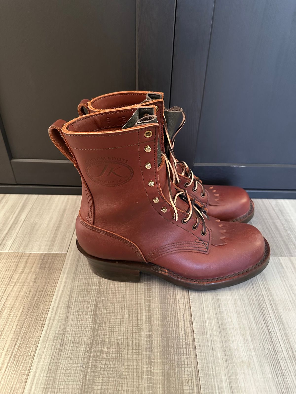 Photo by n_1n on February 5, 2025 of the JK Boots Harvester in Seidel Redwood Oil Tan.