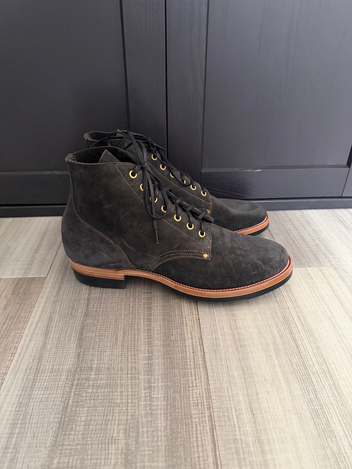 Photo by n_1n on October 1, 2025 of the Iron Boots The Great Escape in C.F. Stead Dark Gray Kudu Reverse.