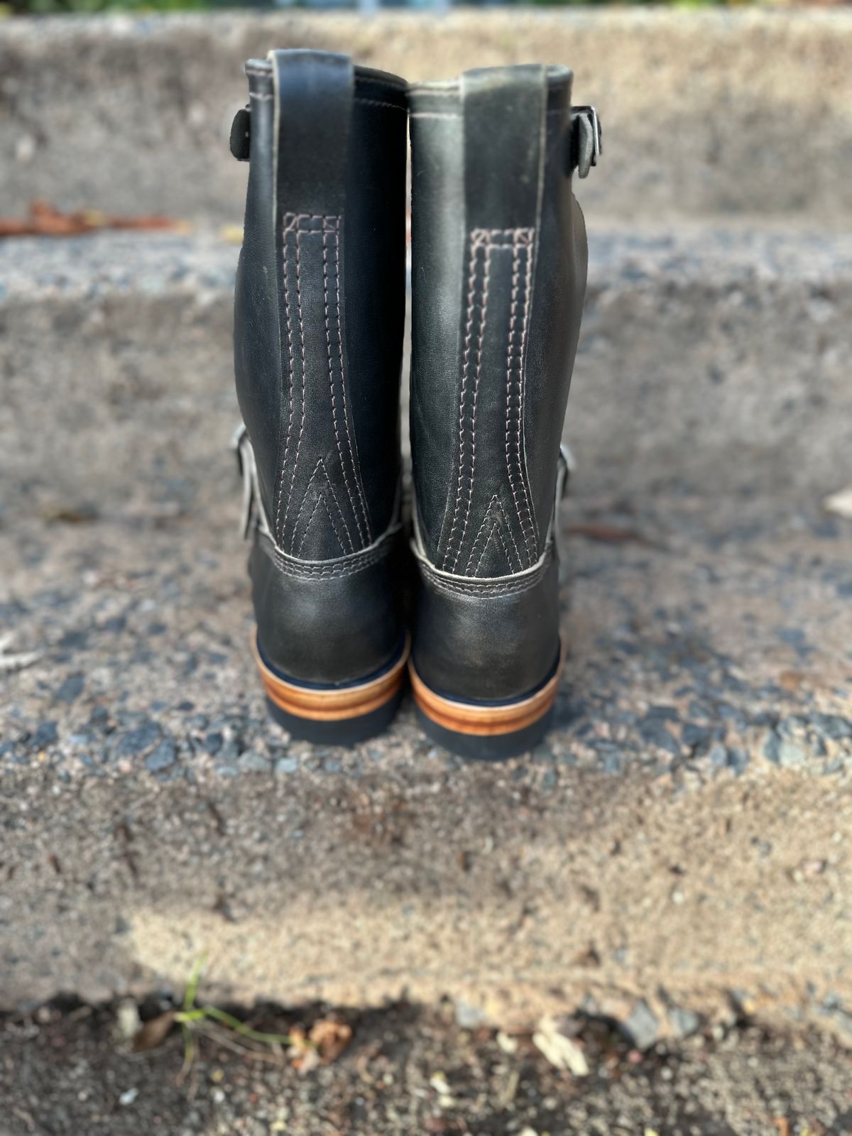 Photo by n_1n on October 1, 2022 of the Wesco Mister Lou in Maryam Petrolio Waxed Black Horsehide.