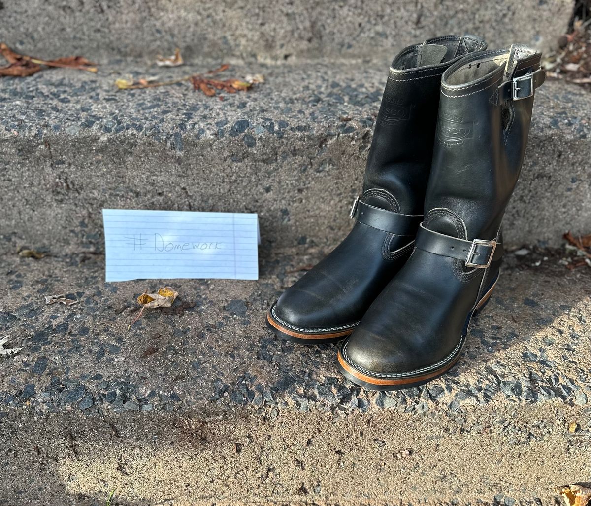 Photo by n_1n on October 1, 2022 of the Wesco Mister Lou in Maryam Petrolio Waxed Black Horsehide.