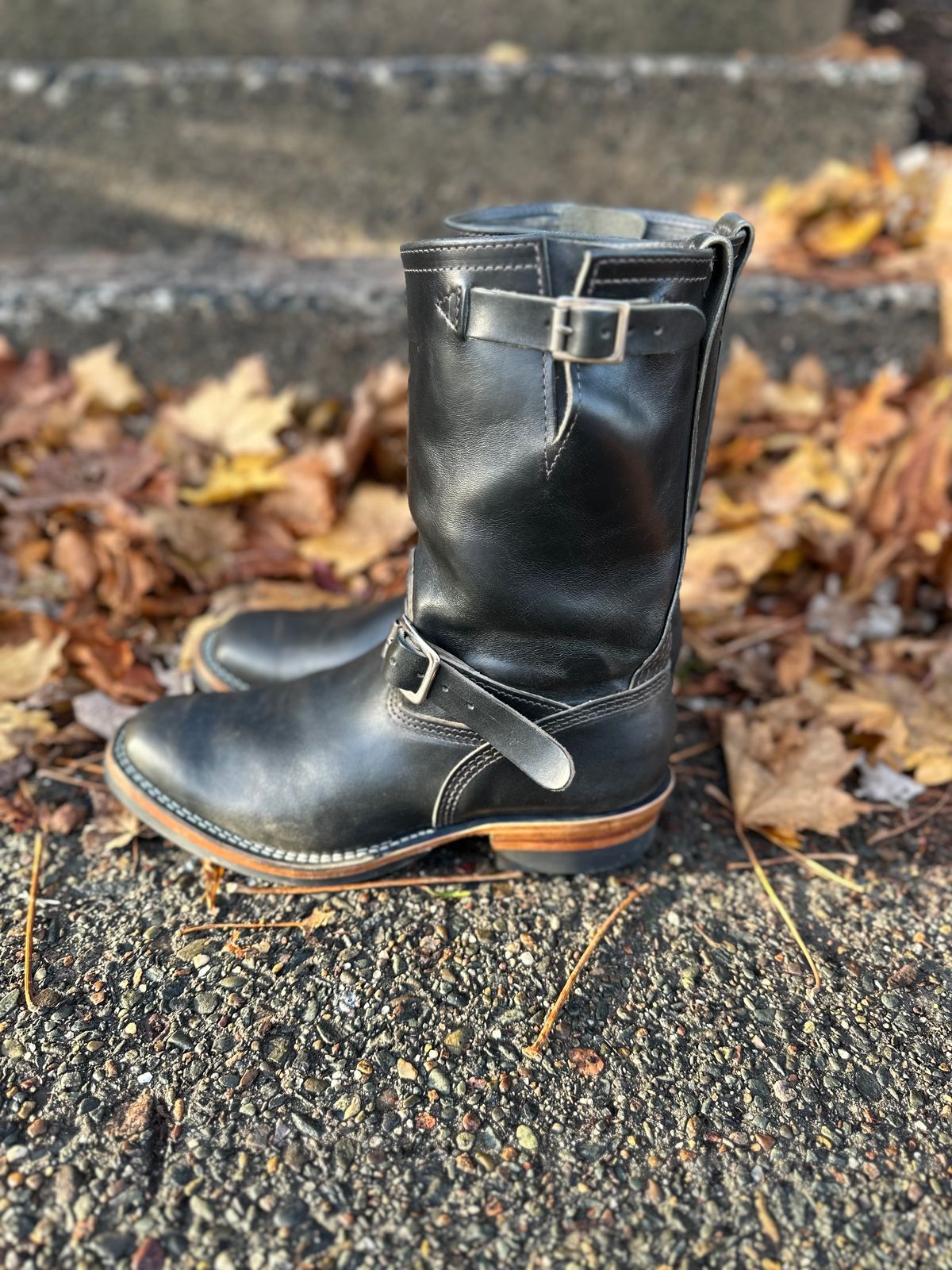 Photo by n_1n on November 5, 2022 of the Wesco Mister Lou in Maryam Petrolio Waxed Black Horsehide.