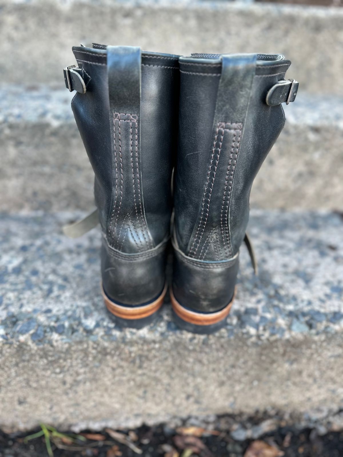 Photo by n_1n on December 5, 2022 of the Wesco Mister Lou in Maryam Petrolio Waxed Black Horsehide.