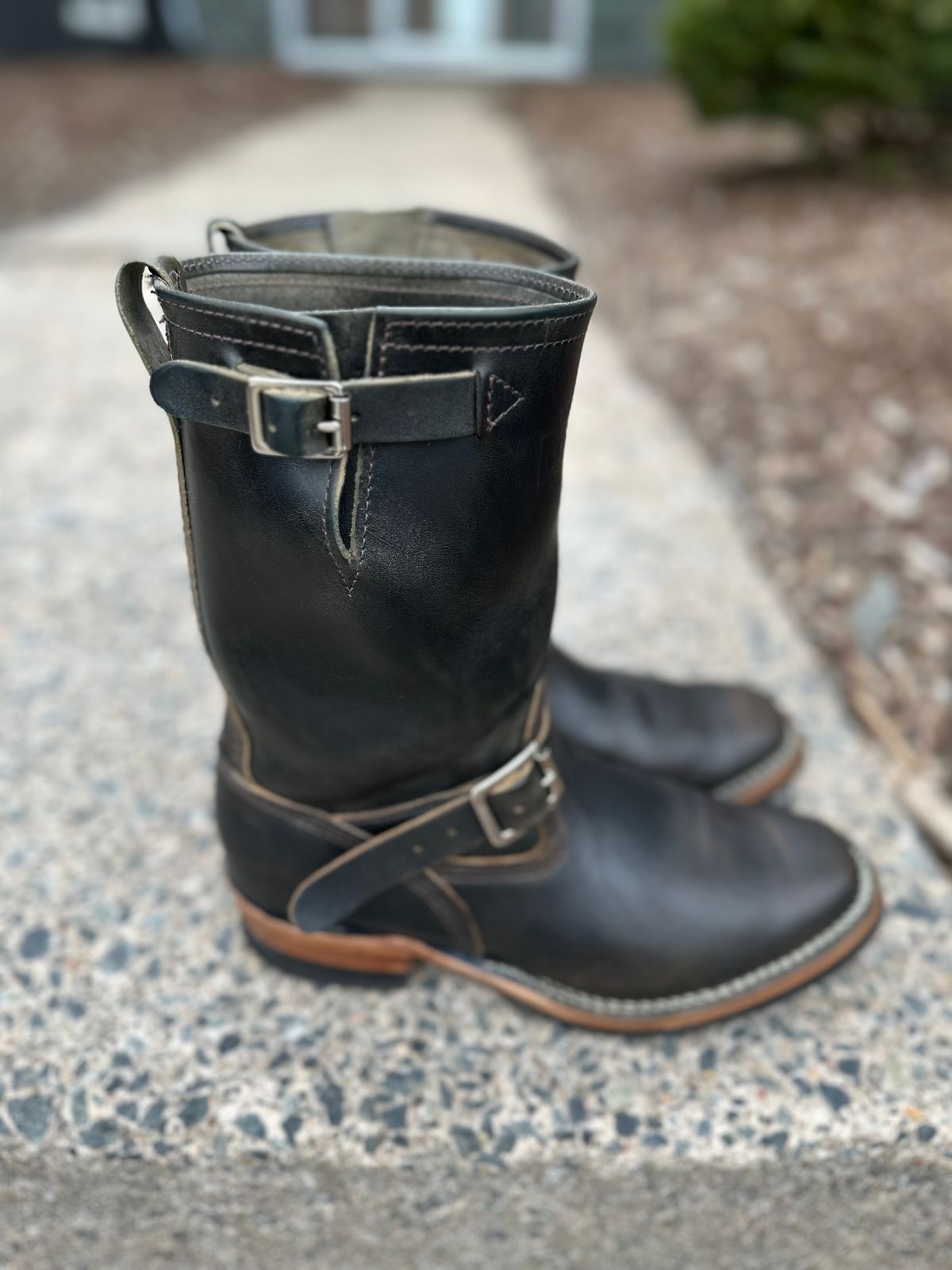 Photo by n_1n on April 5, 2023 of the Wesco Mister Lou in Maryam Petrolio Waxed Black Horsehide.