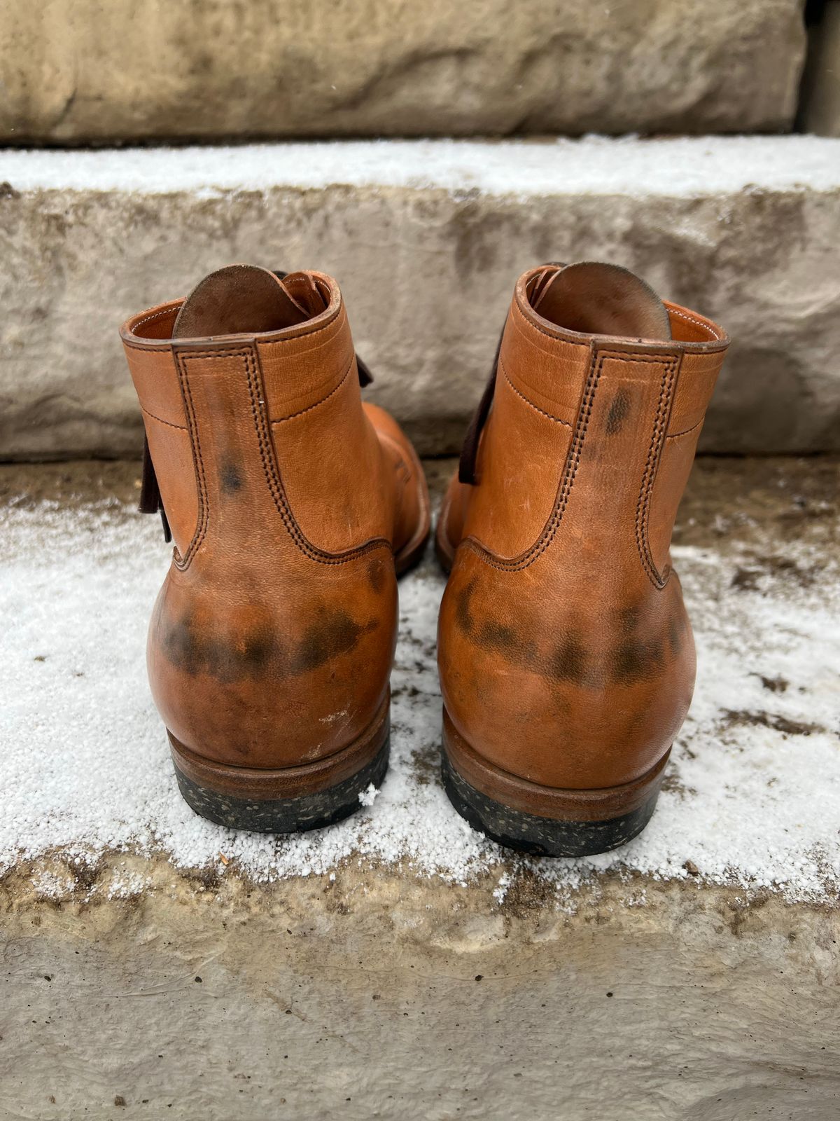 Photo by cronmok on December 3, 2022 of the Iron Boots Devil Dog in Maryam Washed Natural Horsefront.