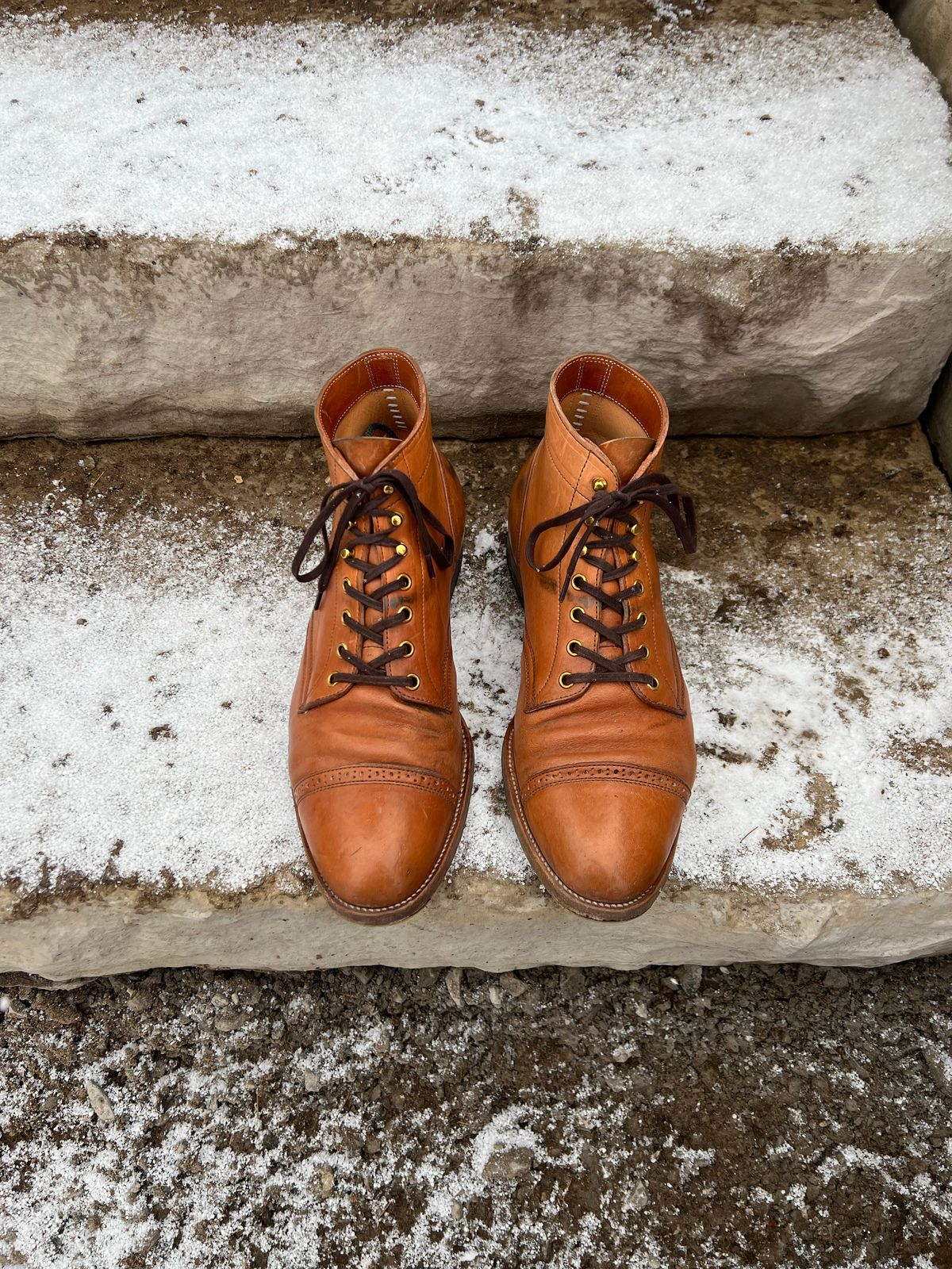 Photo by cronmok on December 3, 2022 of the Iron Boots Devil Dog in Maryam Washed Natural Horsefront.
