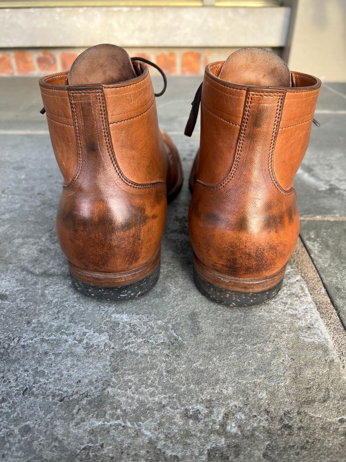 Photo by cronmok on February 4, 2023 of the Iron Boots Devil Dog in Maryam Washed Natural Horsefront.