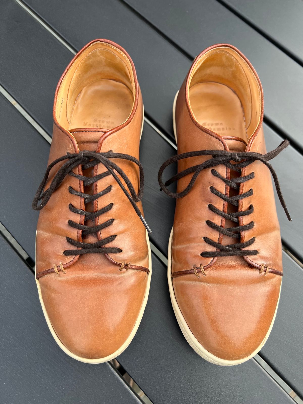 Photo by cronmok on November 2, 2023 of the Crown Northampton Harlestone in Horween Unglazed Natural Shell Cordovan.