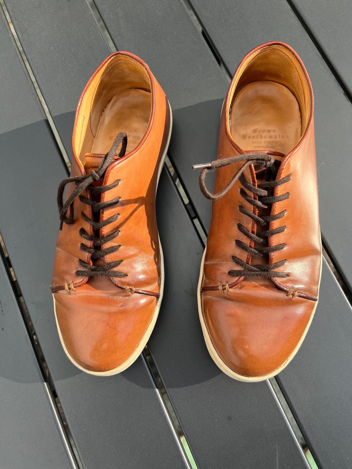Photo by cronmok on December 4, 2023 of the Crown Northampton Harlestone in Horween Unglazed Natural Shell Cordovan.