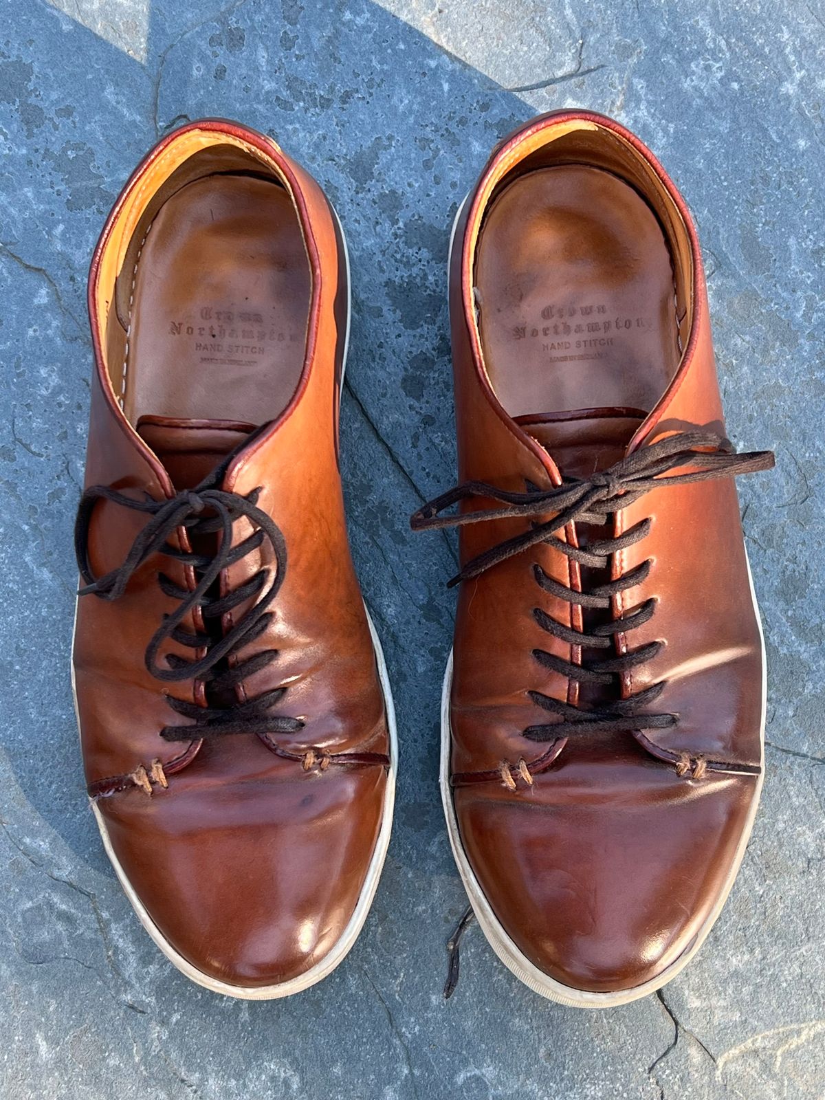 Photo by cronmok on April 1, 2024 of the Crown Northampton Harlestone in Horween Unglazed Natural Shell Cordovan.