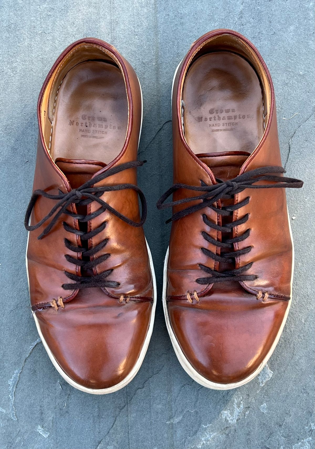 Photo by cronmok on April 1, 2024 of the Crown Northampton Harlestone in Horween Unglazed Natural Shell Cordovan.