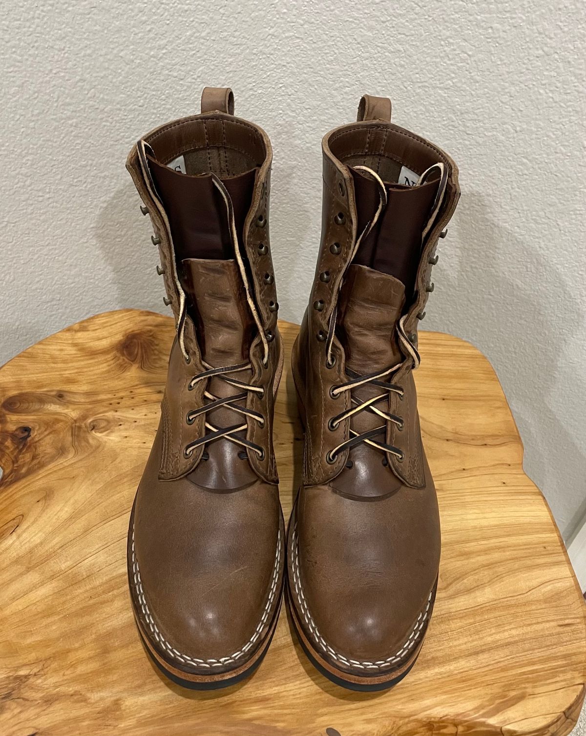 Photo by affa43 on December 6, 2023 of the Nicks Packer in Horween Natural Chromexcel.