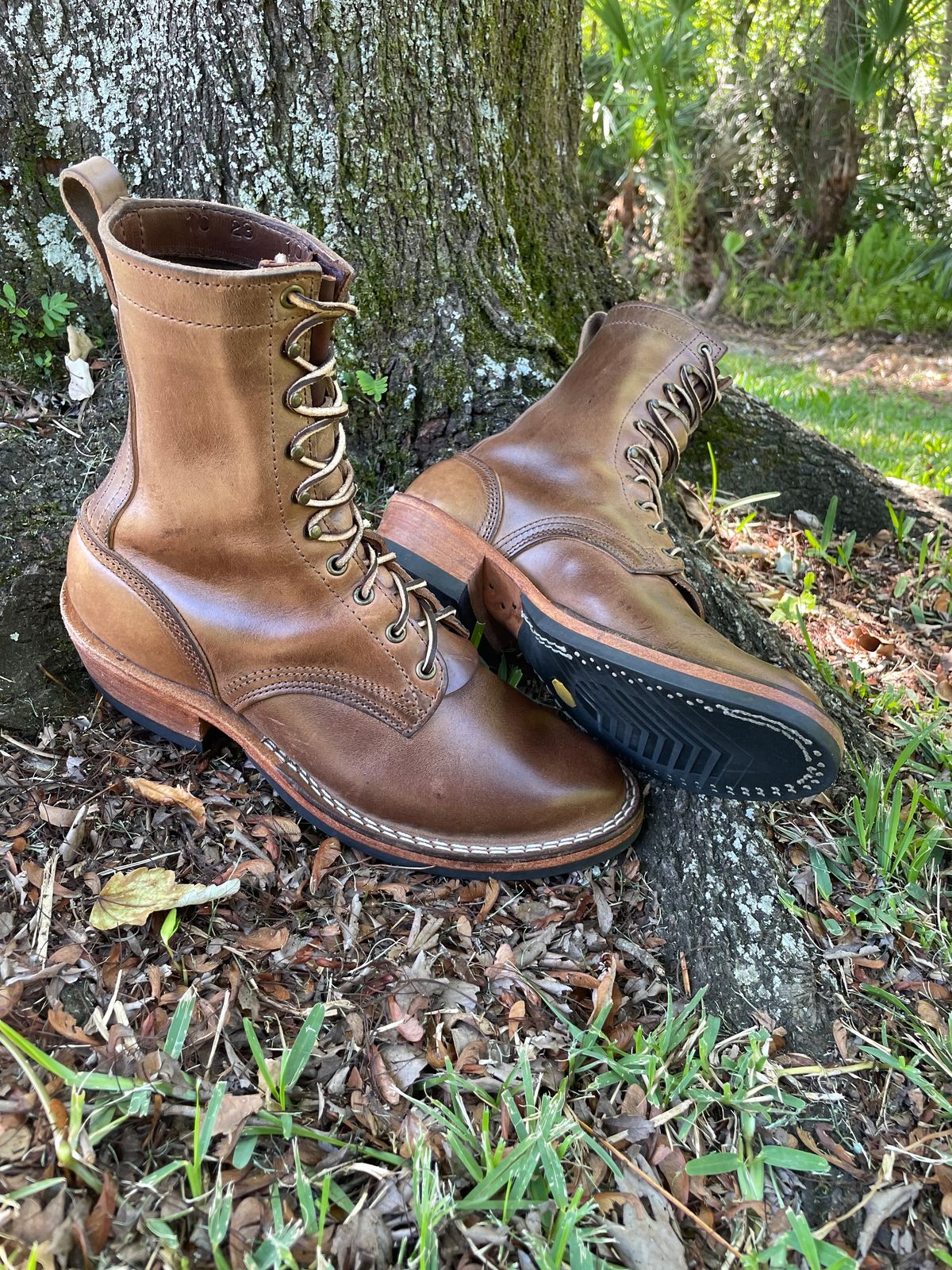 Photo by affa43 on April 5, 2024 of the Nicks Packer in Horween Natural Chromexcel.