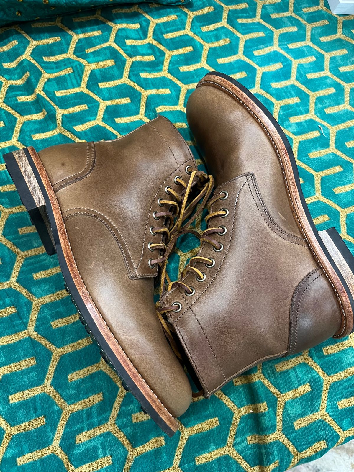 Photo by Deadshot on October 1, 2023 of the Oak Street Bootmakers Trench Boot in Horween Natural Chromexcel.