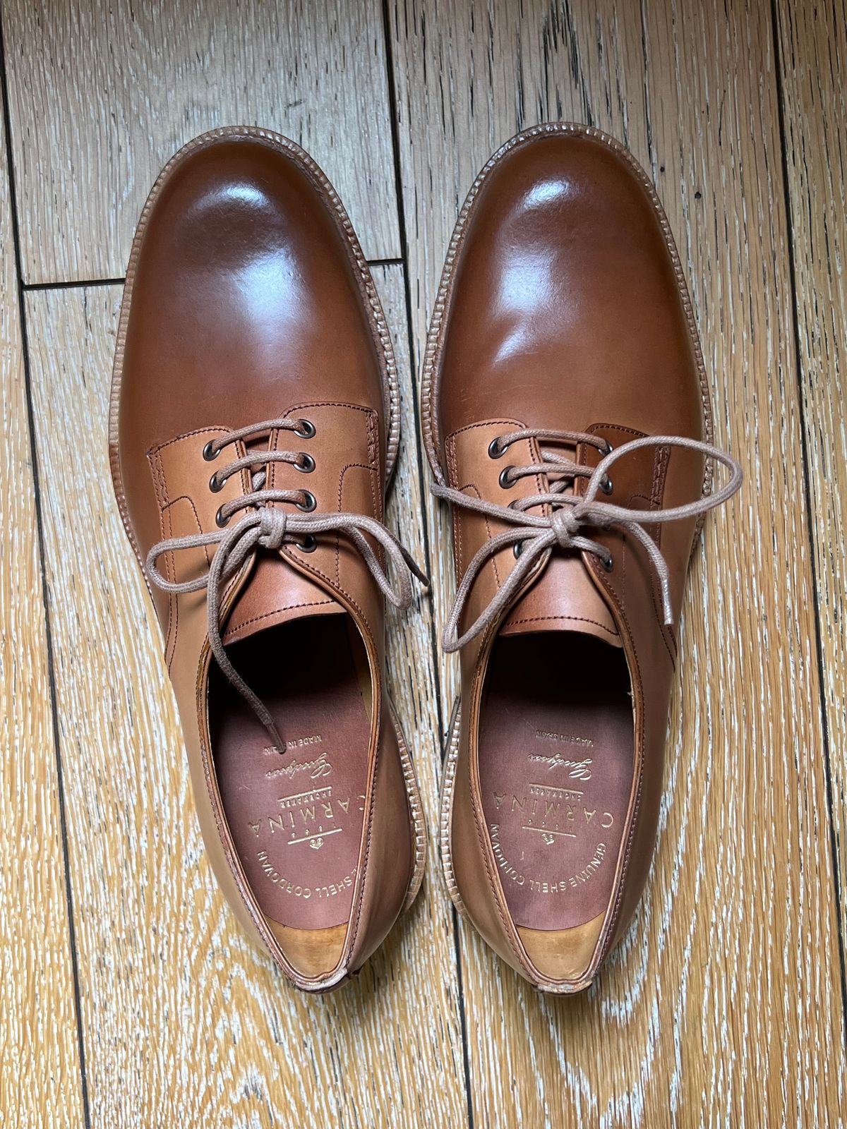 Photo by majame on May 23, 2024 of the Carmina Plain Toe Derby 1525 in Horween Natural Shell Cordovan.