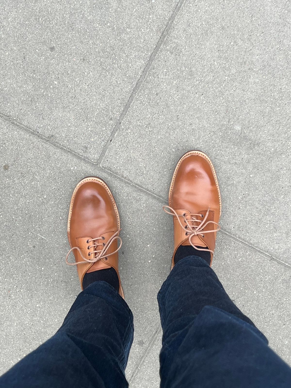 Photo by majame on May 23, 2024 of the Carmina Plain Toe Derby 1525 in Horween Natural Shell Cordovan.