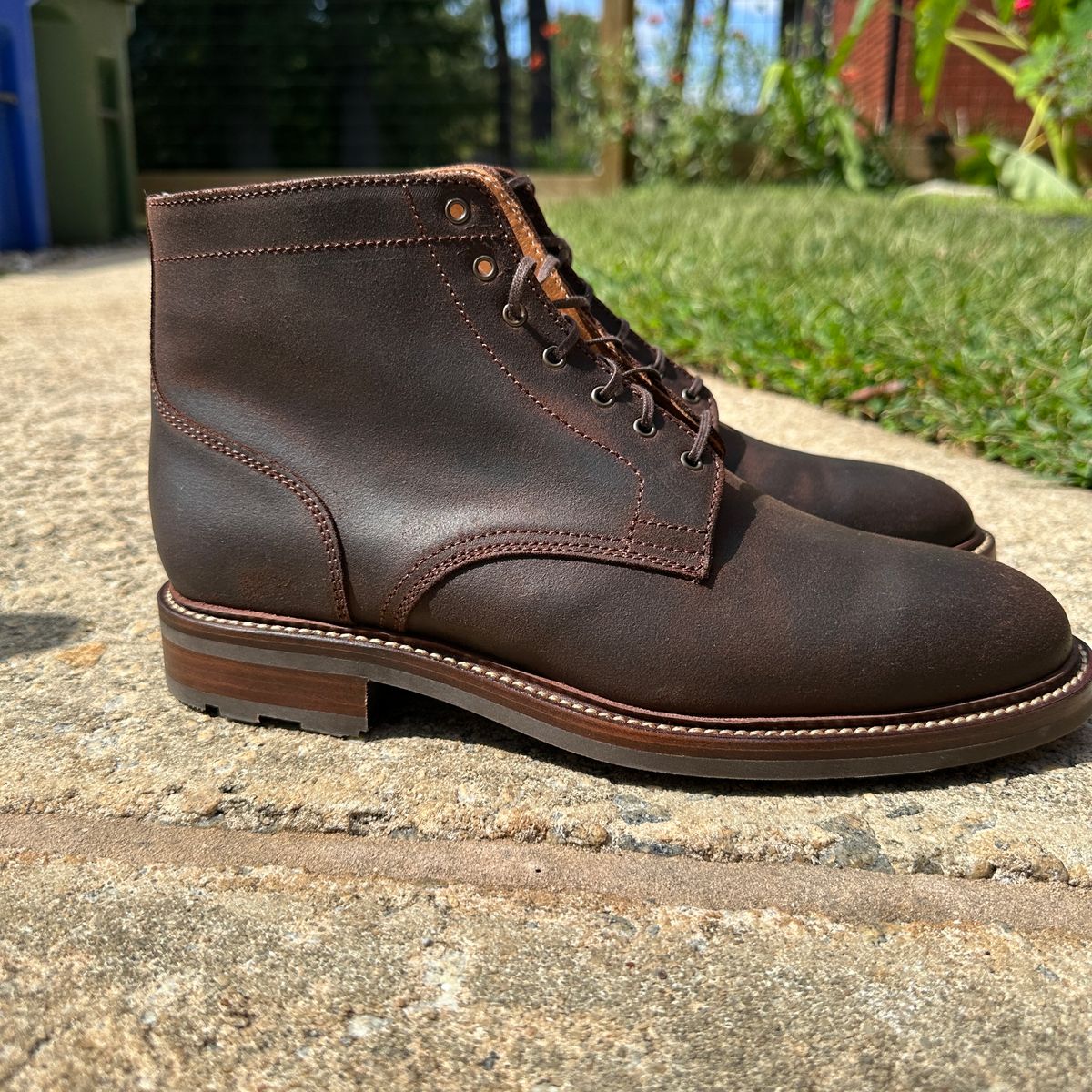 Photo by nothomeatl on October 1, 2023 of the Caswell Boot Company Lisbon in C.F. Stead Snuff Waxy Commander Suede.