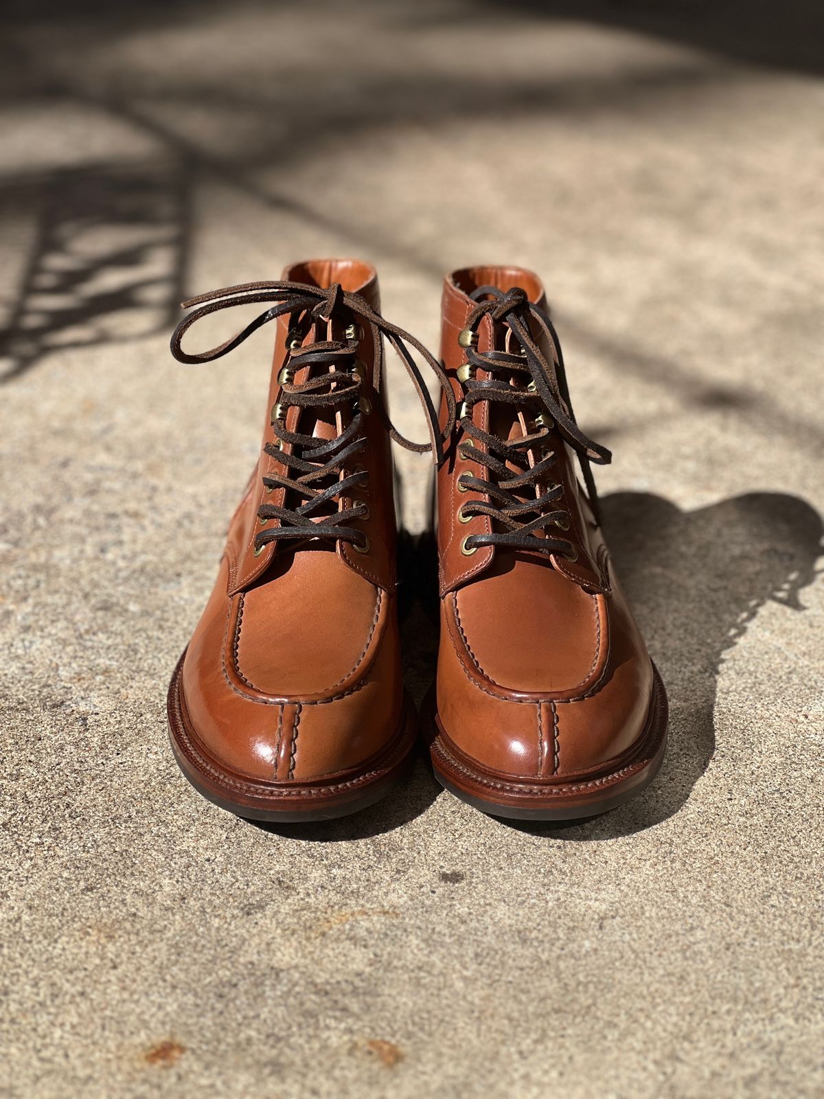 Photo by nothomeatl on October 1, 2022 of the Grant Stone Ottawa Boot in Horween Honey Glazed Shell Cordovan.