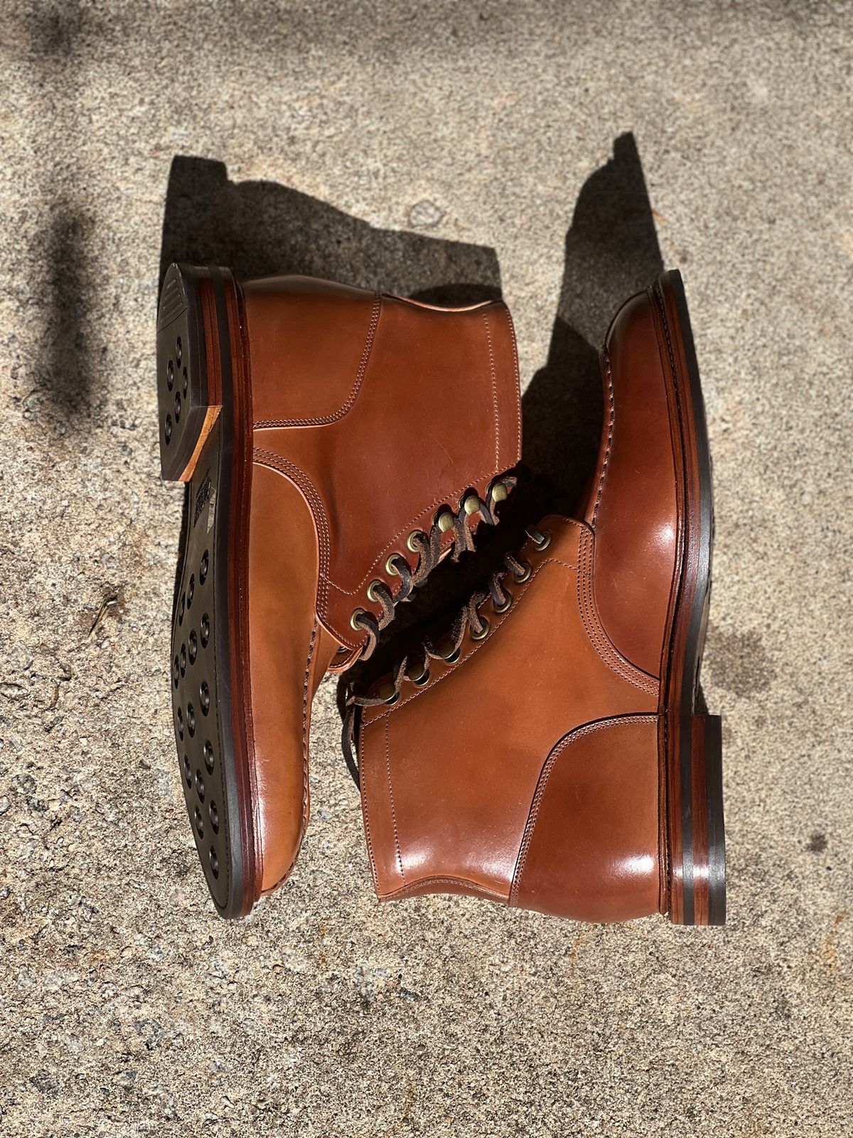 Photo by nothomeatl on October 1, 2022 of the Grant Stone Ottawa Boot in Horween Honey Glazed Shell Cordovan.