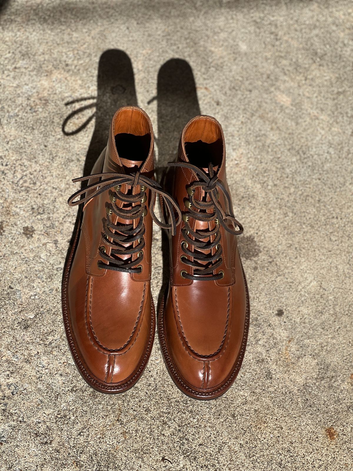 Photo by nothomeatl on October 1, 2022 of the Grant Stone Ottawa Boot in Horween Honey Glazed Shell Cordovan.