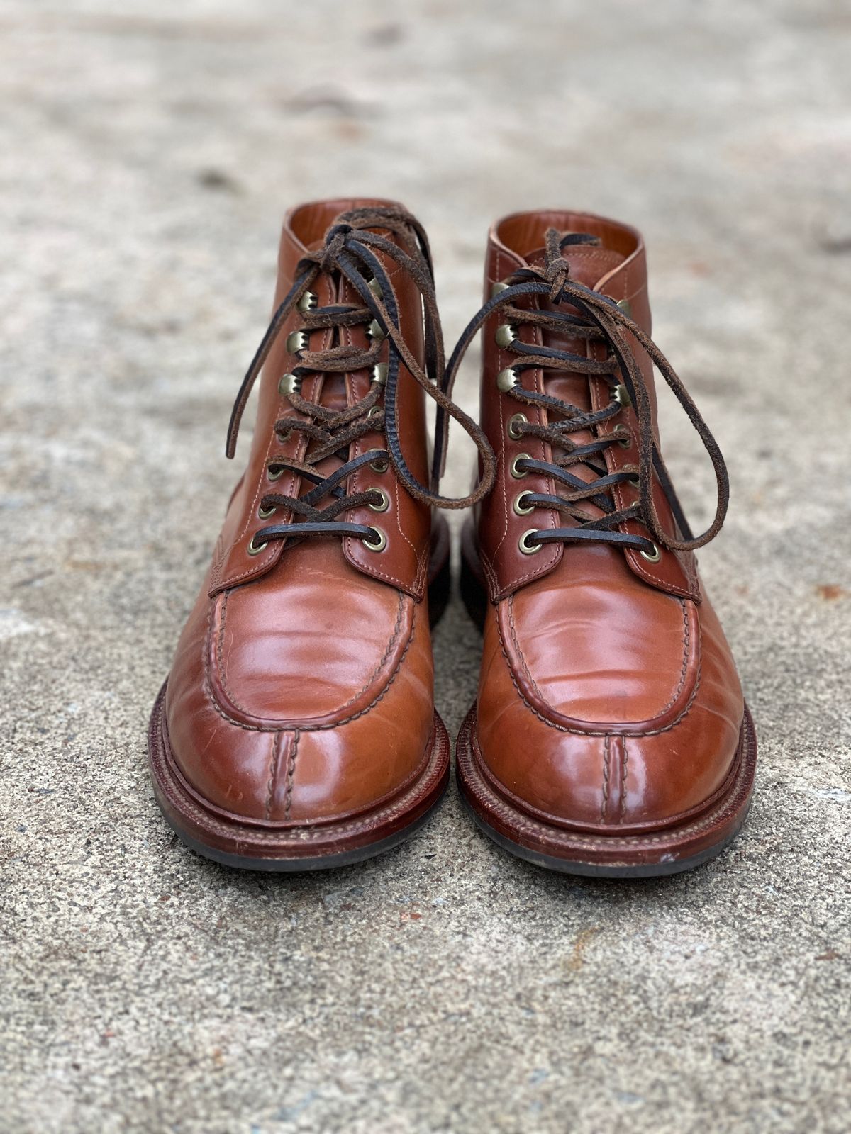 Photo by nothomeatl on November 5, 2022 of the Grant Stone Ottawa Boot in Horween Honey Glazed Shell Cordovan.