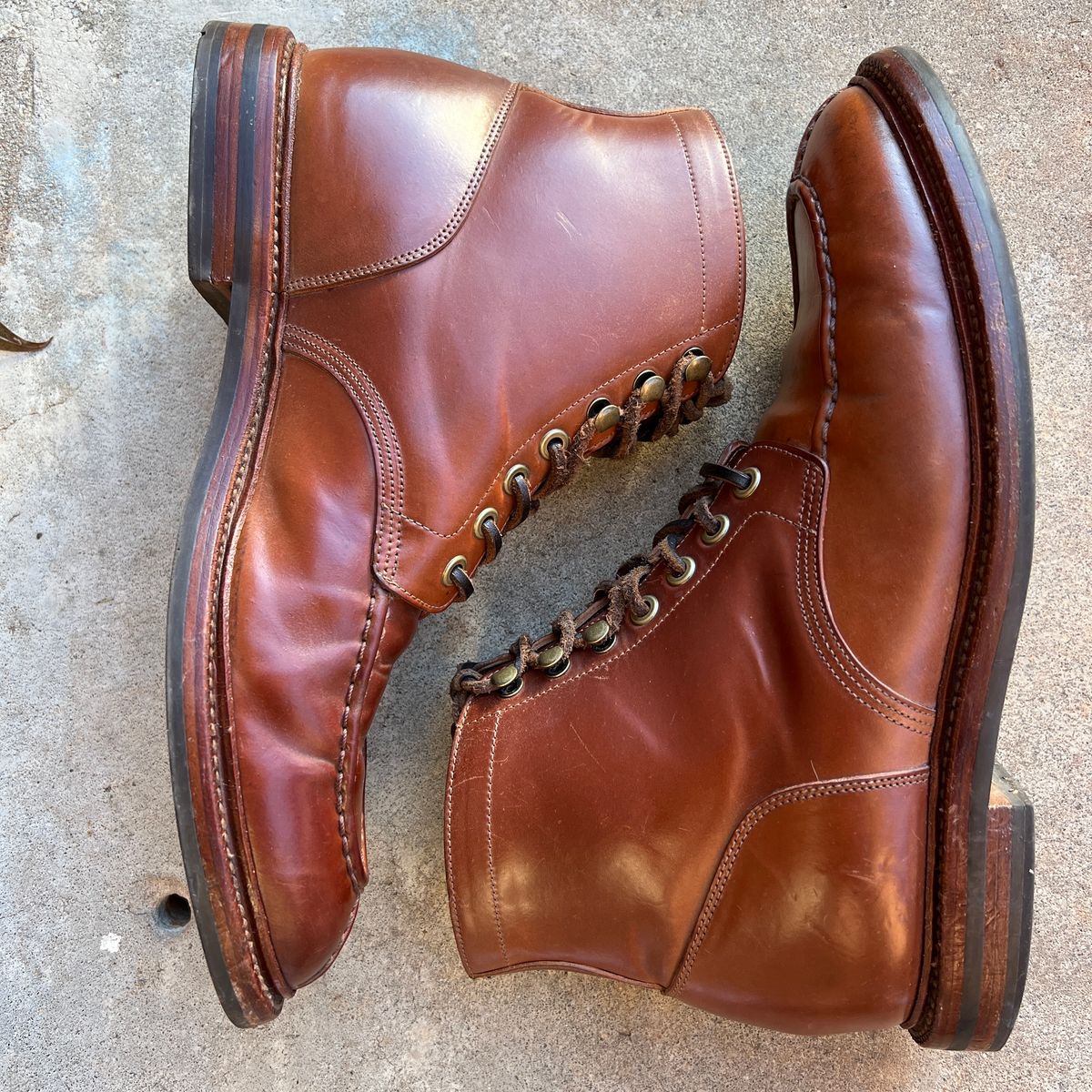 Photo by nothomeatl on January 5, 2023 of the Grant Stone Ottawa Boot in Horween Honey Glazed Shell Cordovan.