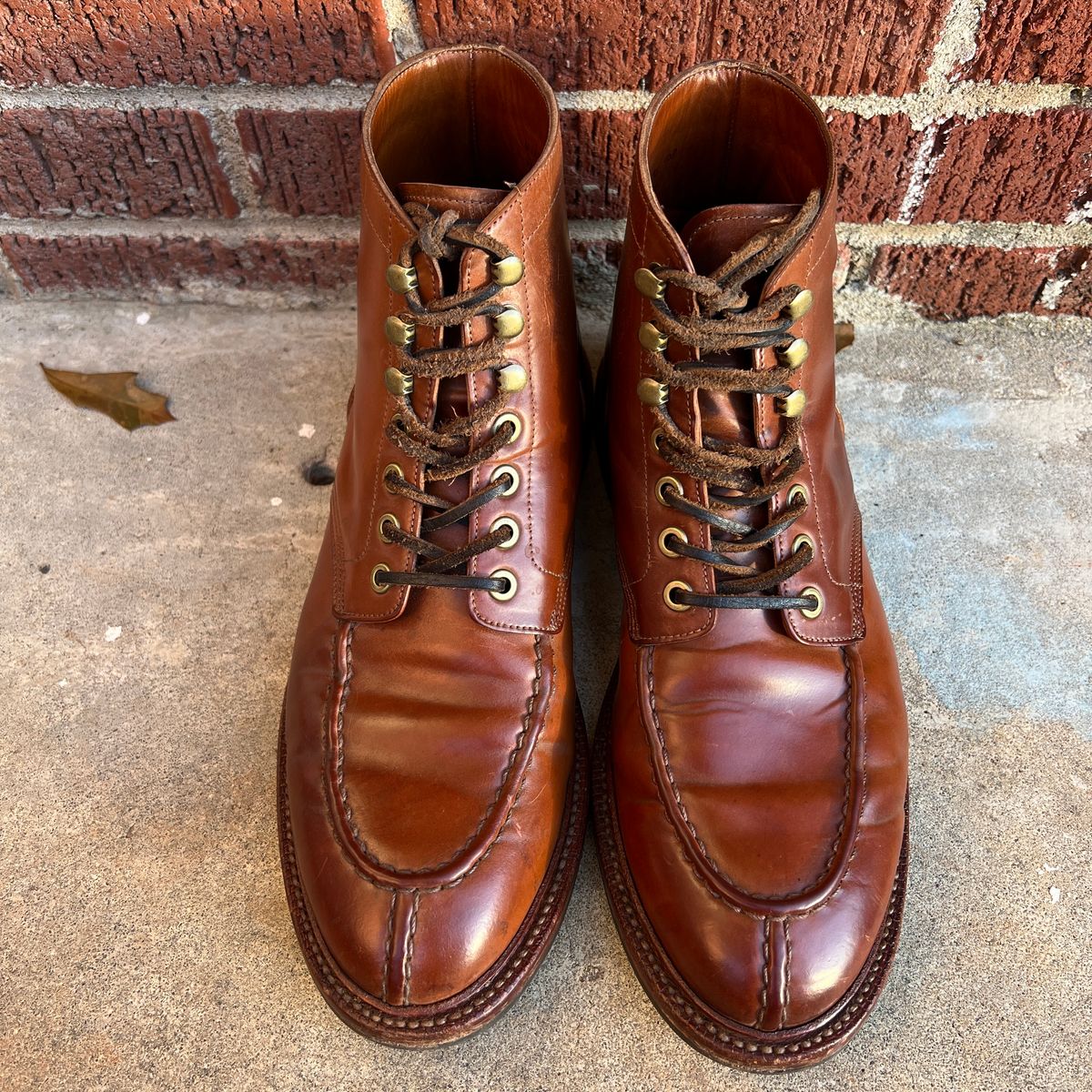 Photo by nothomeatl on January 5, 2023 of the Grant Stone Ottawa Boot in Horween Honey Glazed Shell Cordovan.