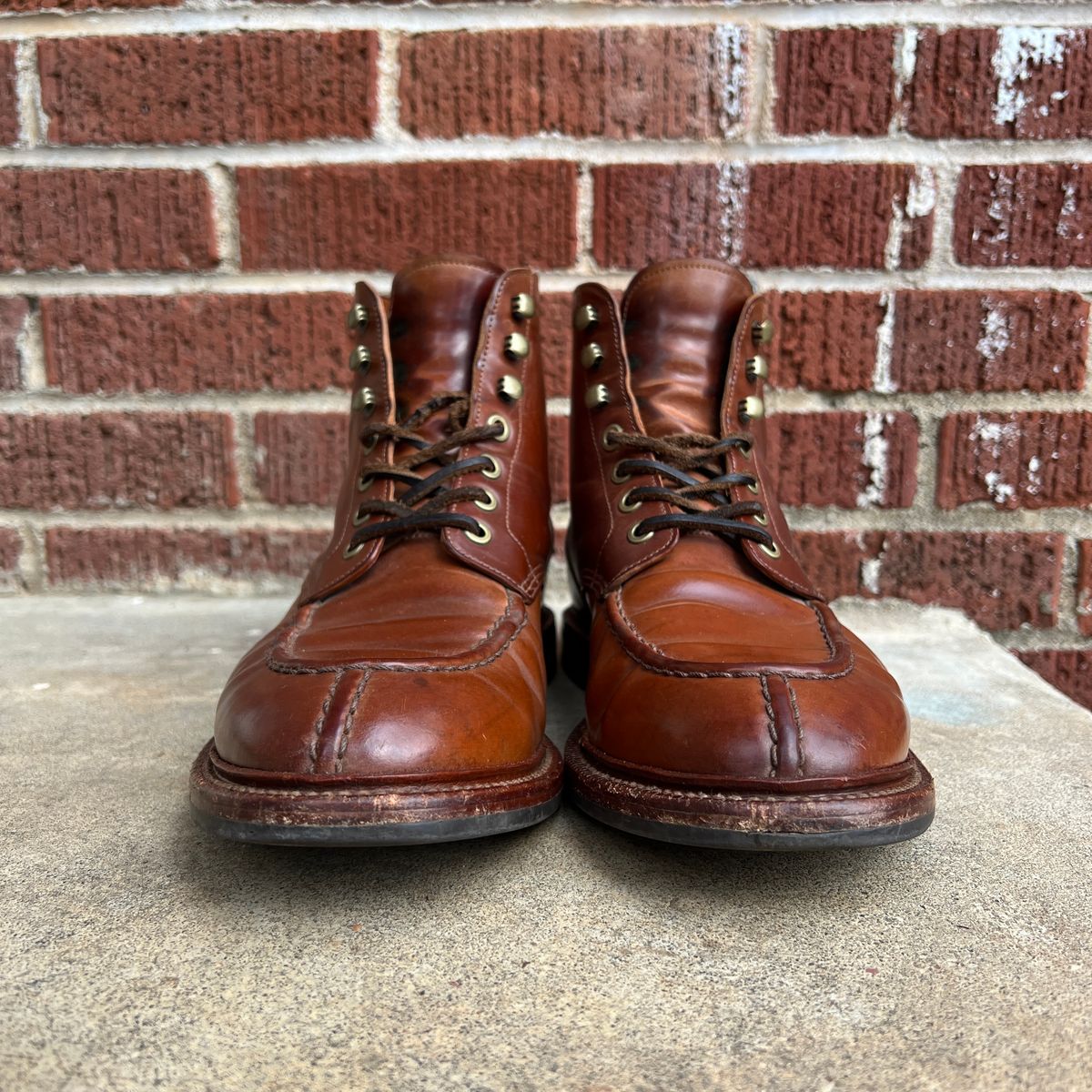 Photo by nothomeatl on March 1, 2023 of the Grant Stone Ottawa Boot in Horween Honey Glazed Shell Cordovan.