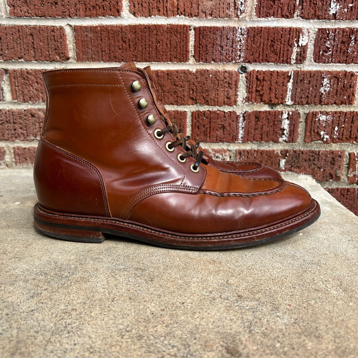 Photo by nothomeatl on March 1, 2023 of the Grant Stone Ottawa Boot in Horween Honey Glazed Shell Cordovan.